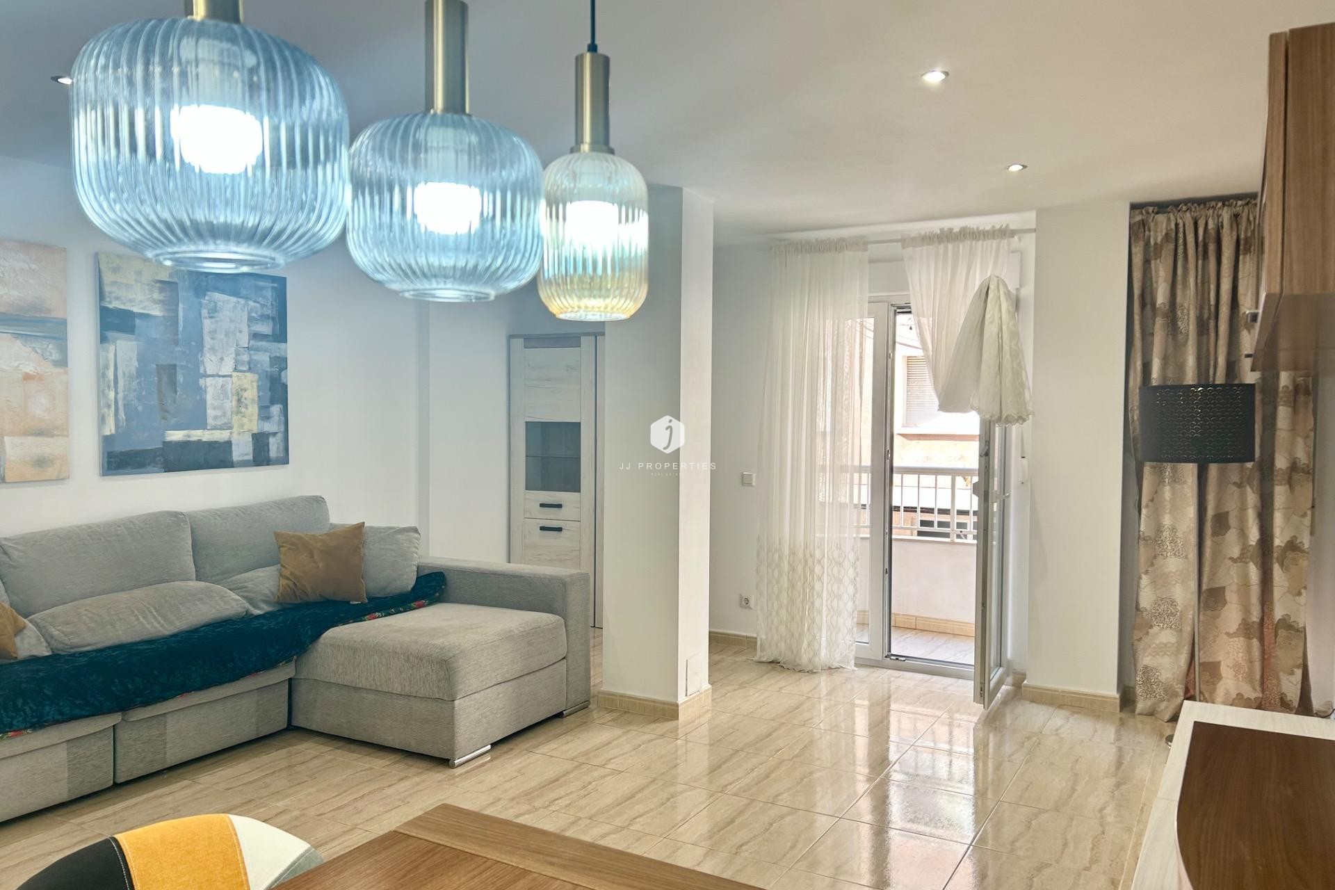 D'occasion - Appartement -
Torrevieja - Playa del Cura