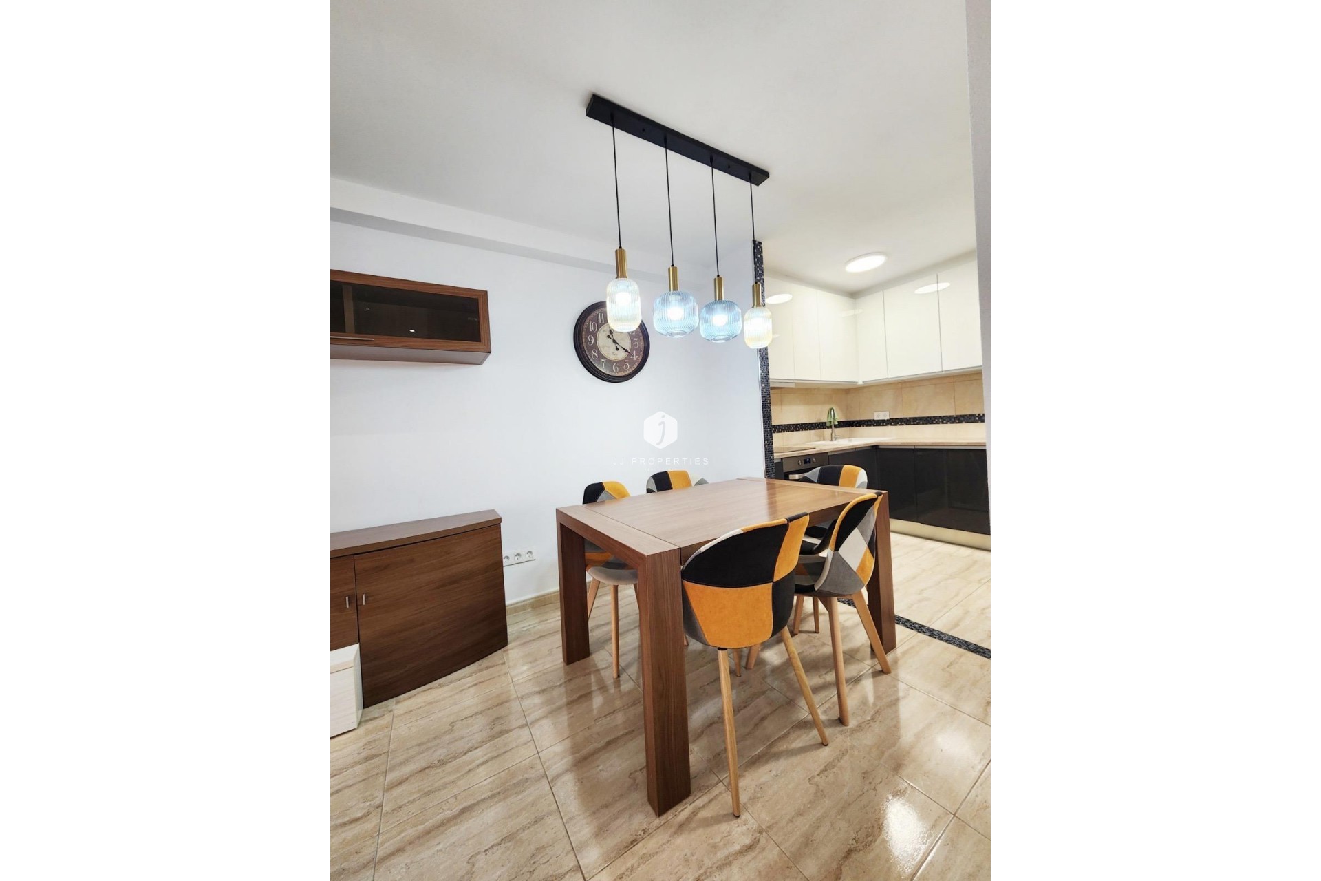 D'occasion - Appartement -
Torrevieja - Playa del Cura