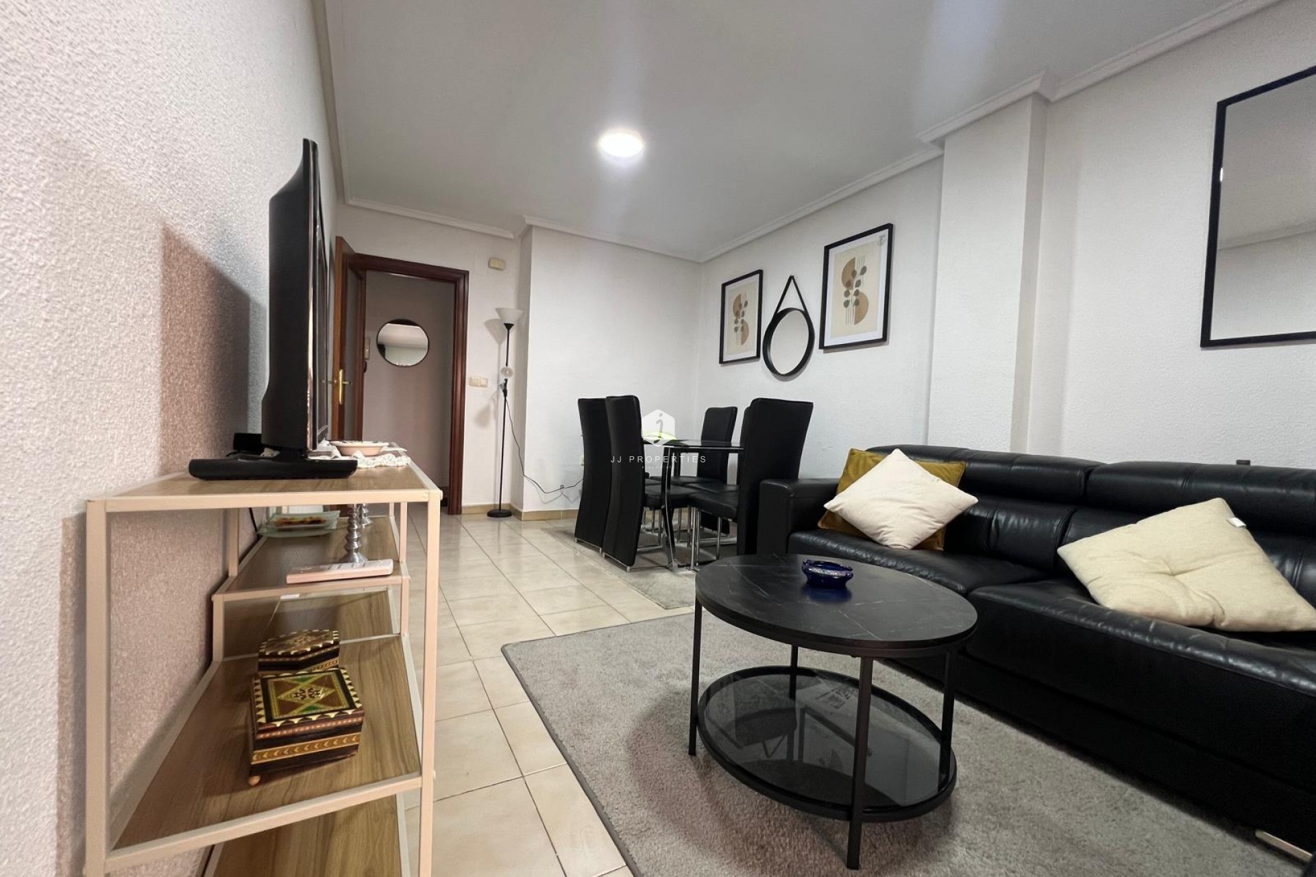 D'occasion - Appartement -
Torrevieja - Playa del Cura