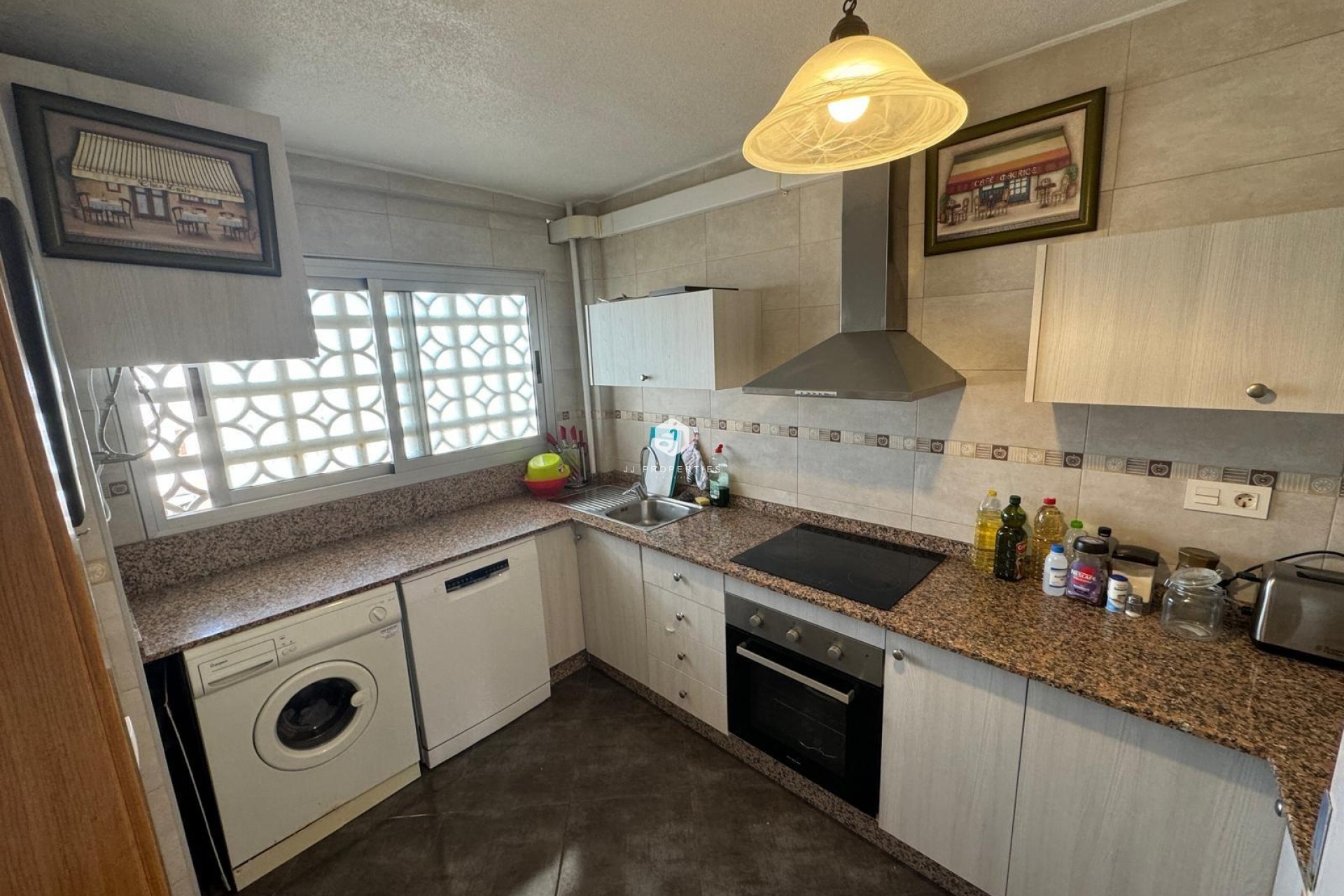 D'occasion - Appartement -
Torrevieja - Playa del Cura