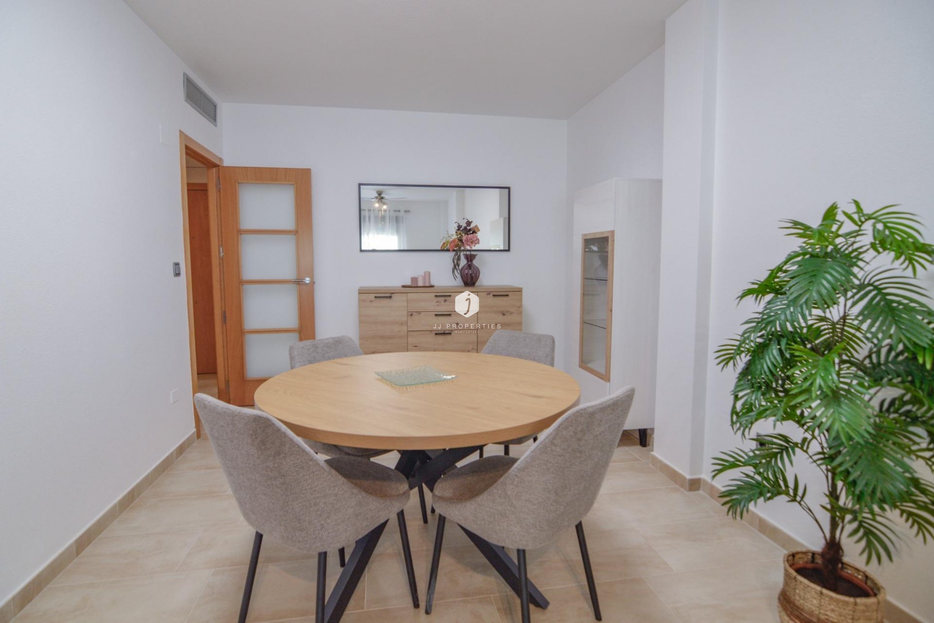 D'occasion - Appartement -
Torrevieja - Playa del Cura