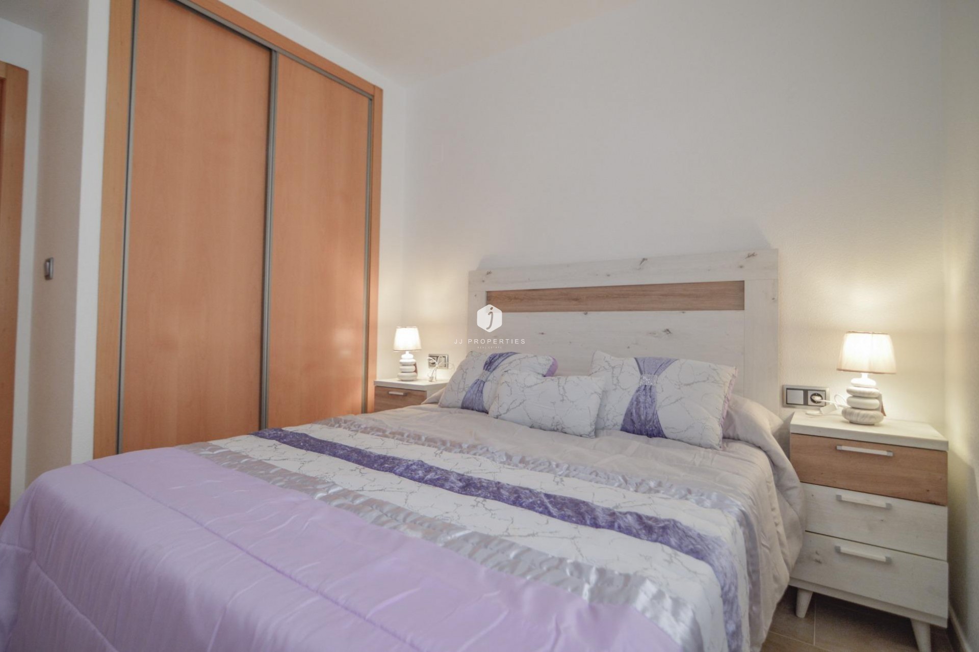 D'occasion - Appartement -
Torrevieja - Playa del Cura