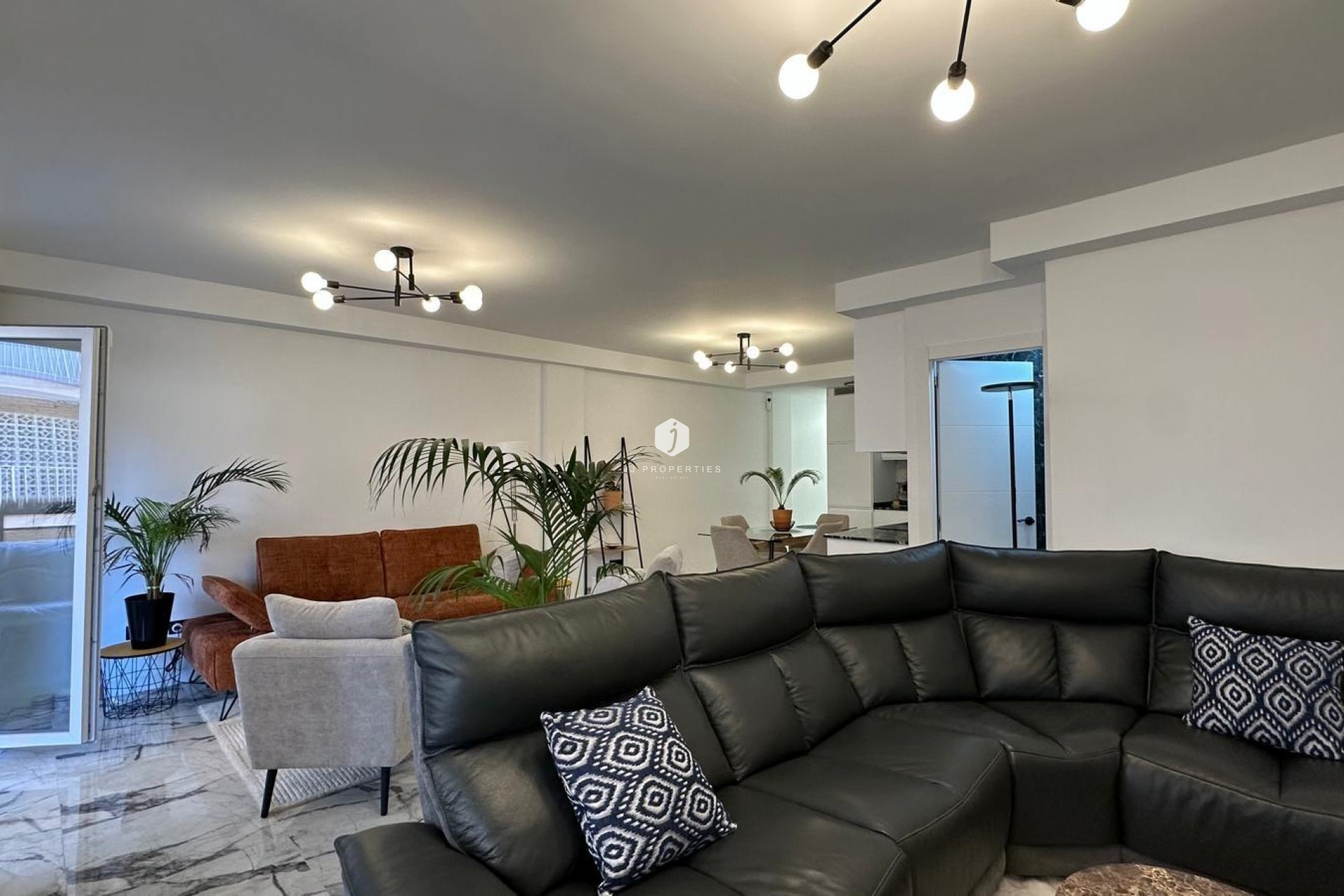 D'occasion - Appartement -
Torrevieja - Playa del Cura