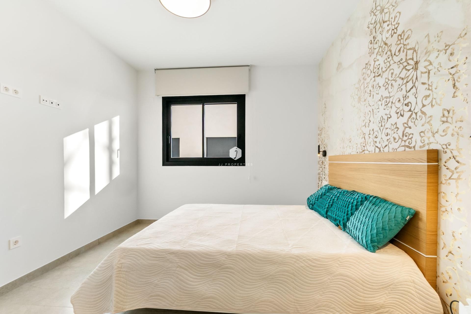 D'occasion - Appartement -
Torrevieja - Playa del Cura