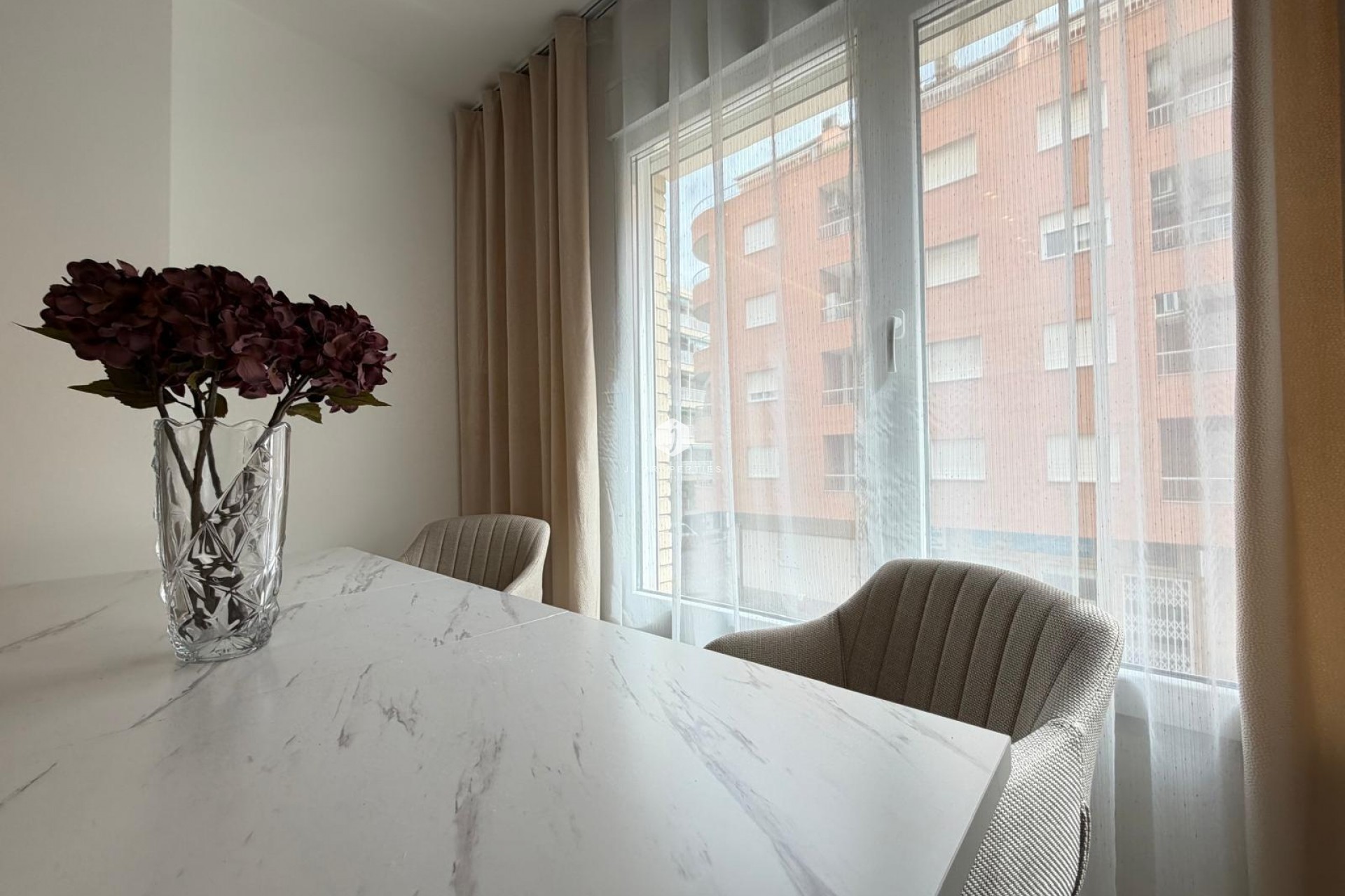 D'occasion - Appartement -
Torrevieja - Playa del Cura