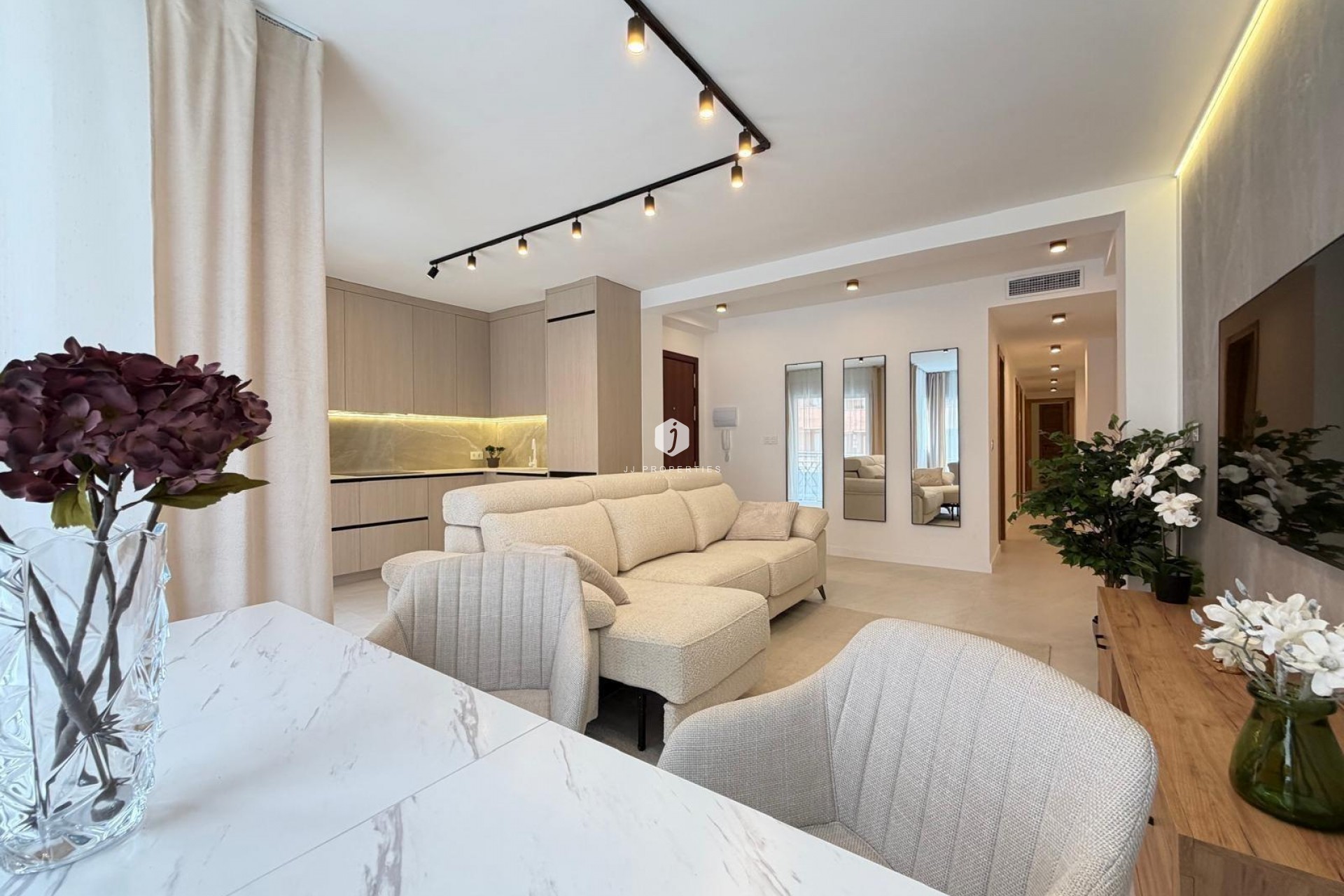 D'occasion - Appartement -
Torrevieja - Playa del Cura