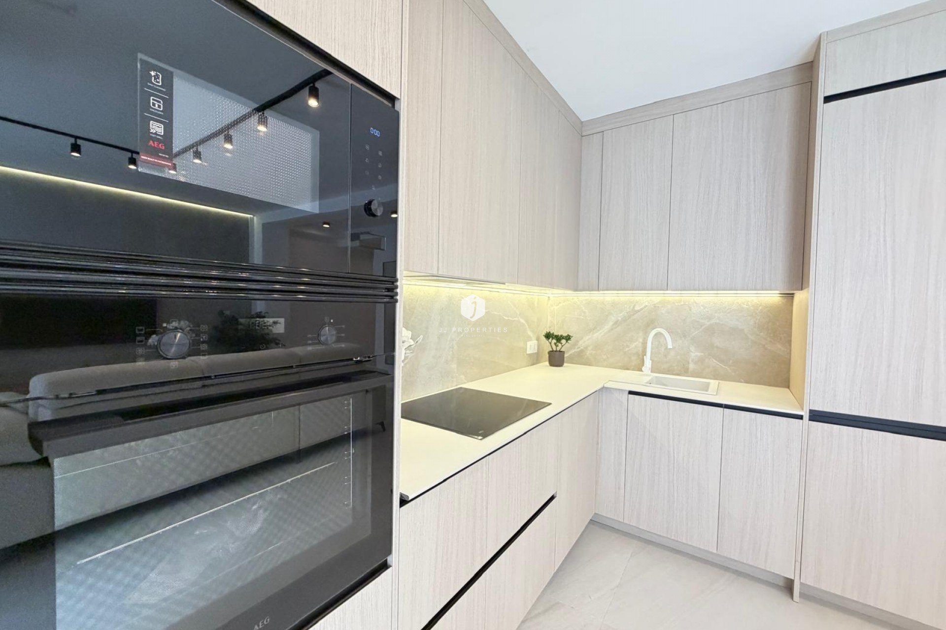 D'occasion - Appartement -
Torrevieja - Playa del Cura