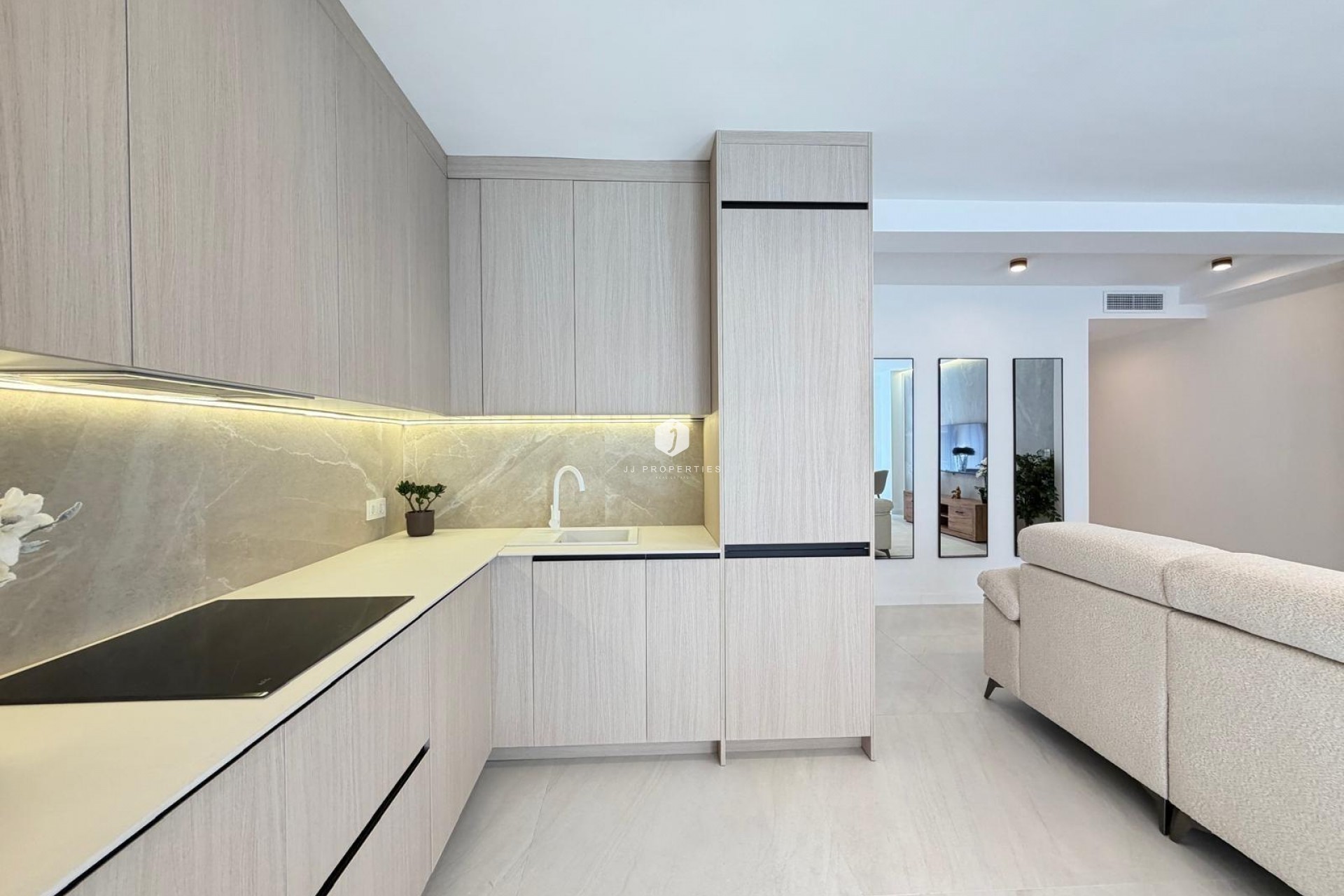 D'occasion - Appartement -
Torrevieja - Playa del Cura