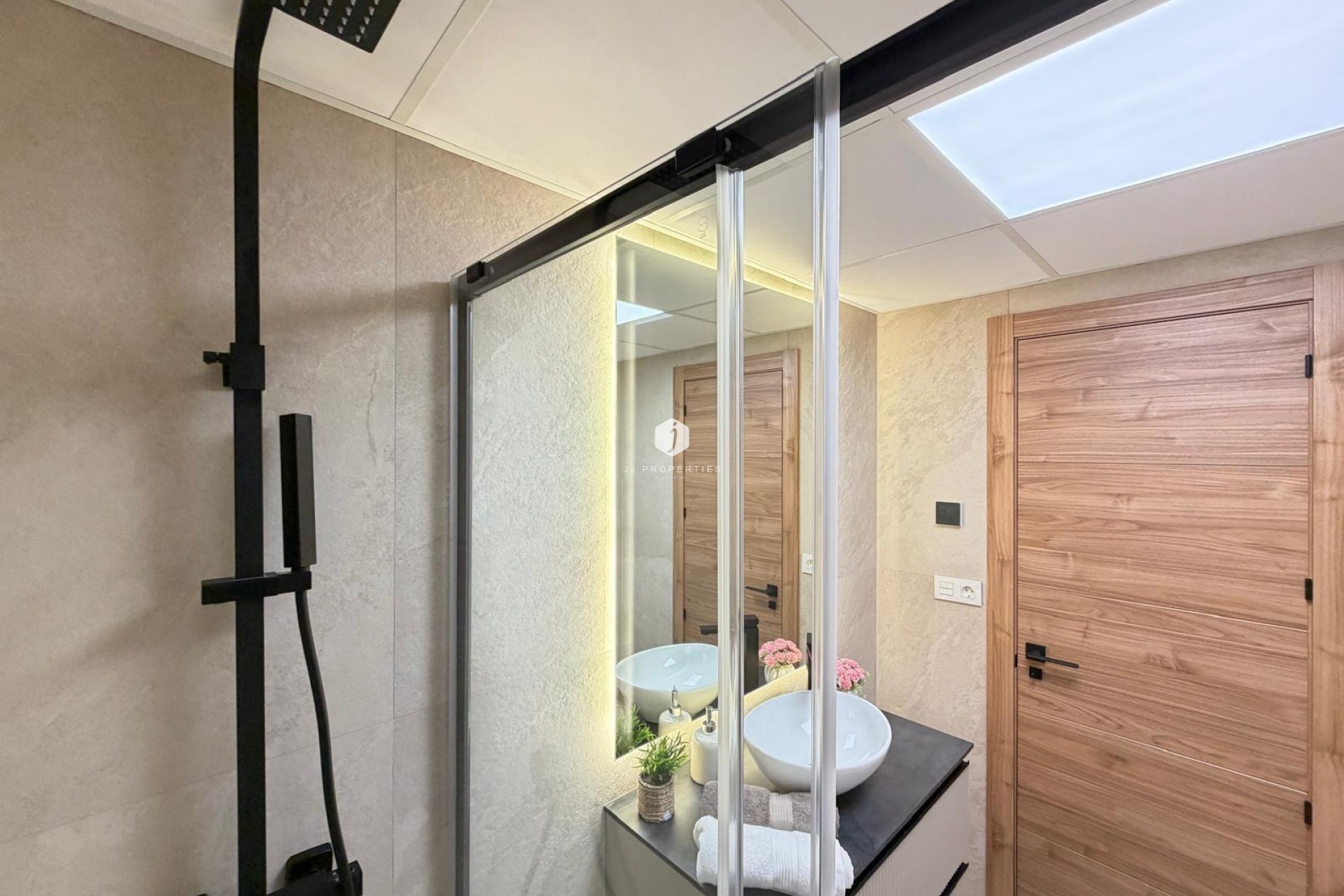 D'occasion - Appartement -
Torrevieja - Playa del Cura