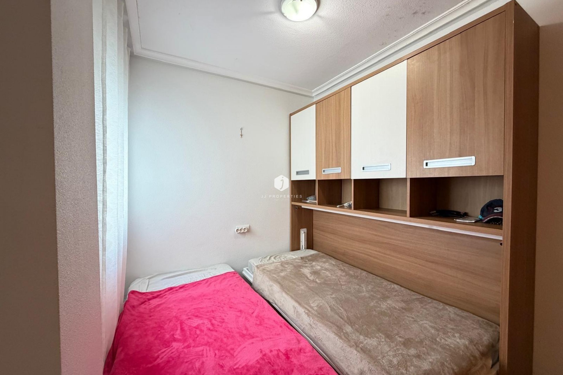 D'occasion - Appartement -
Torrevieja - Playa del Cura