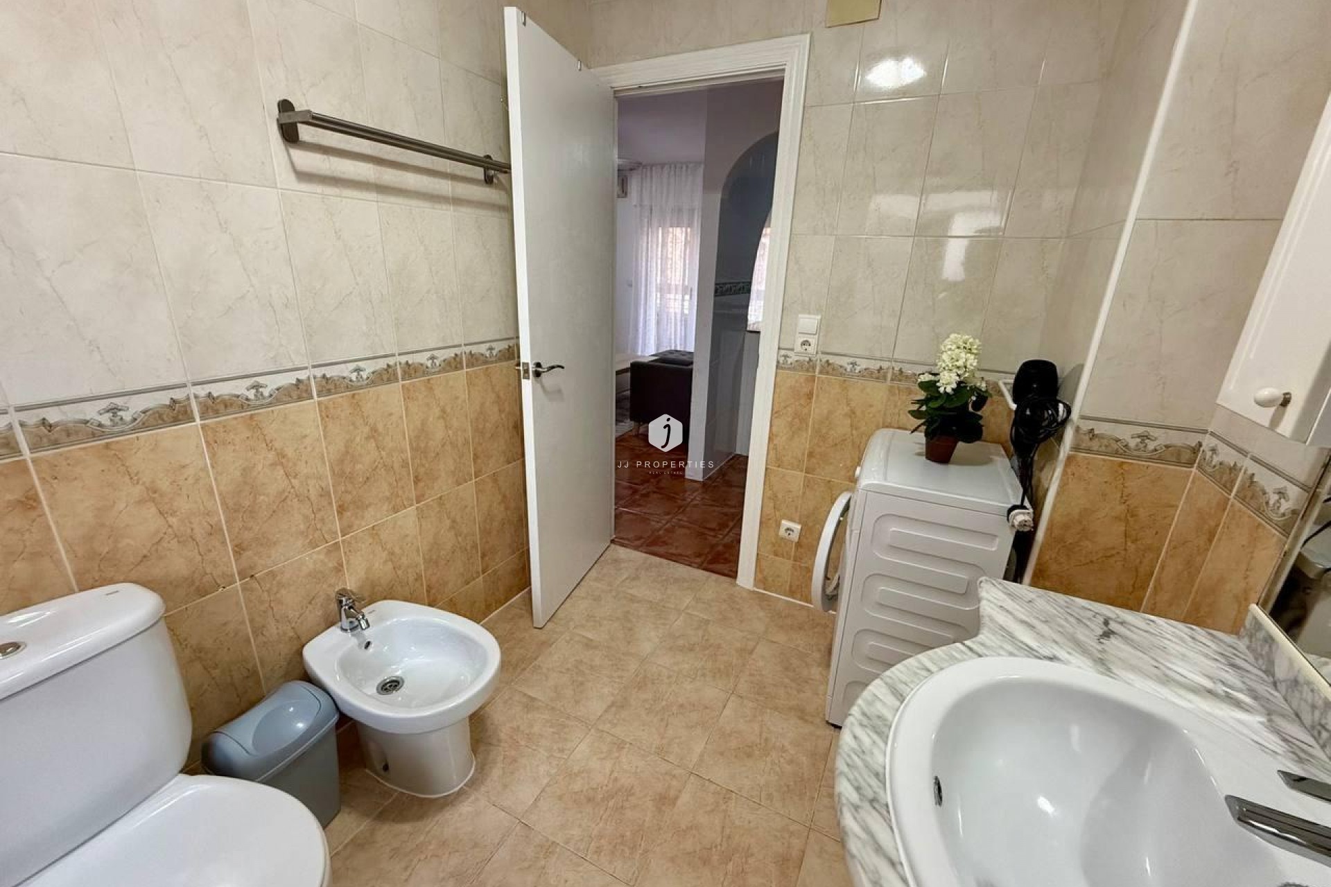 D'occasion - Appartement -
Torrevieja - Playa del Cura