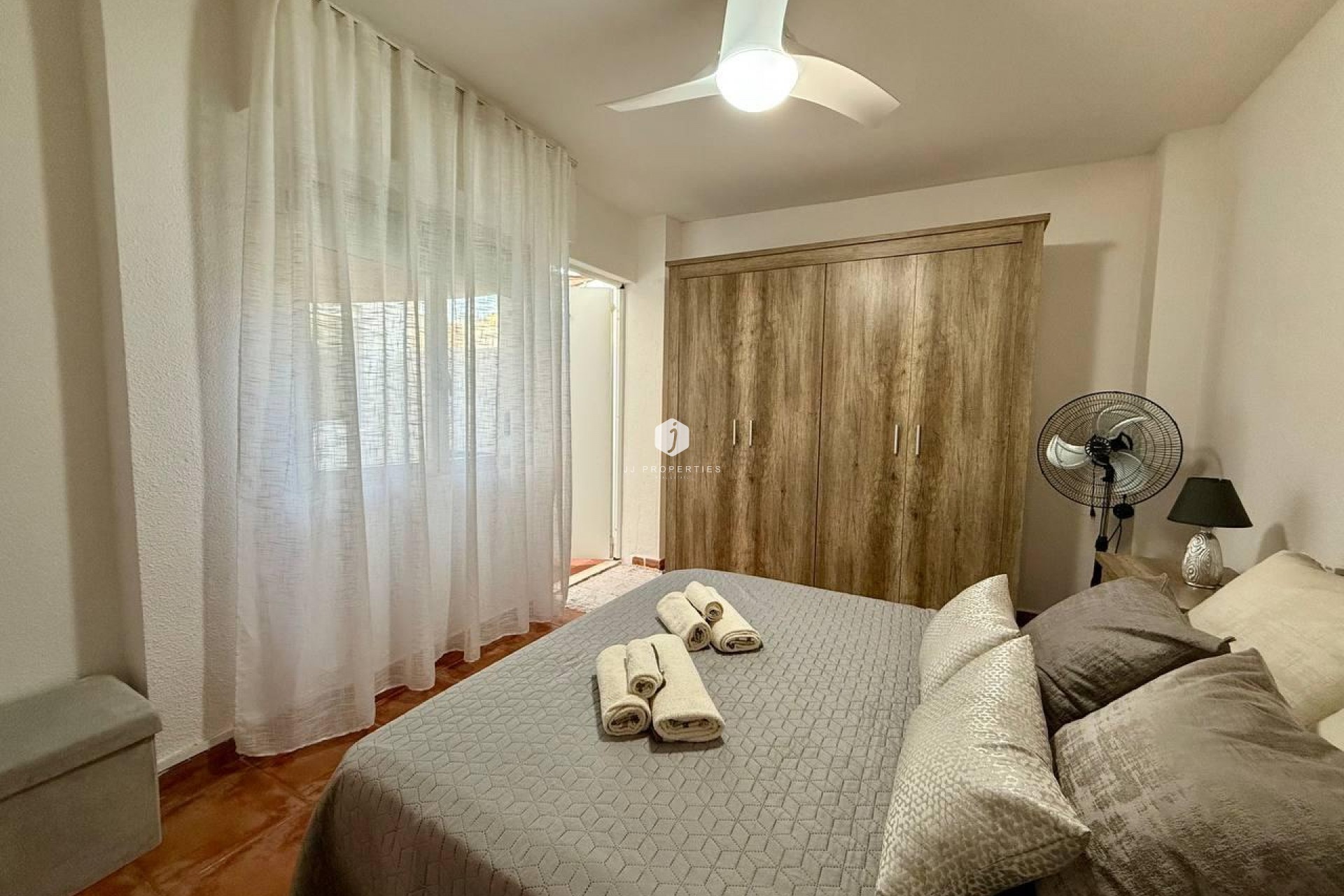 D'occasion - Appartement -
Torrevieja - Playa del Cura