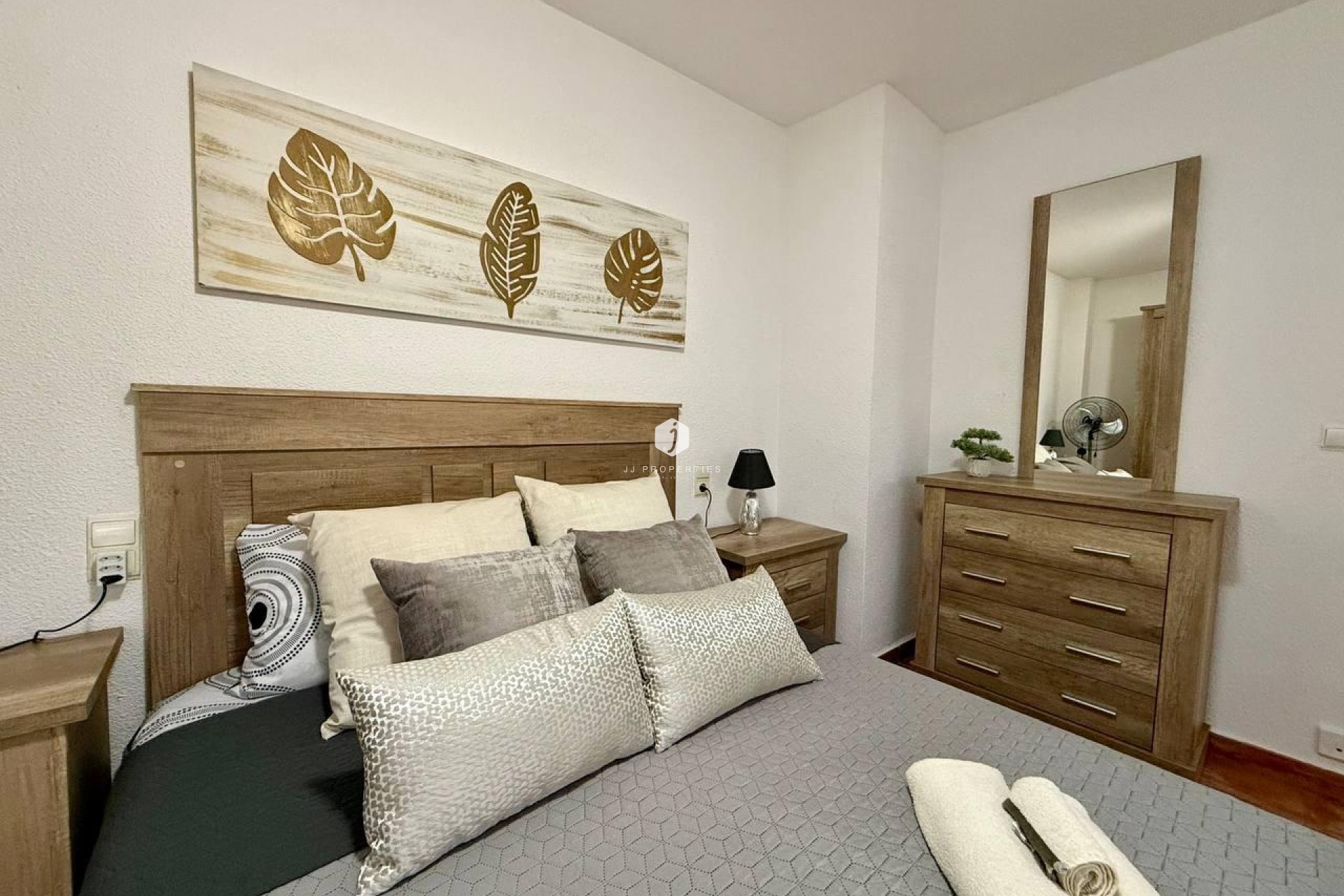 D'occasion - Appartement -
Torrevieja - Playa del Cura