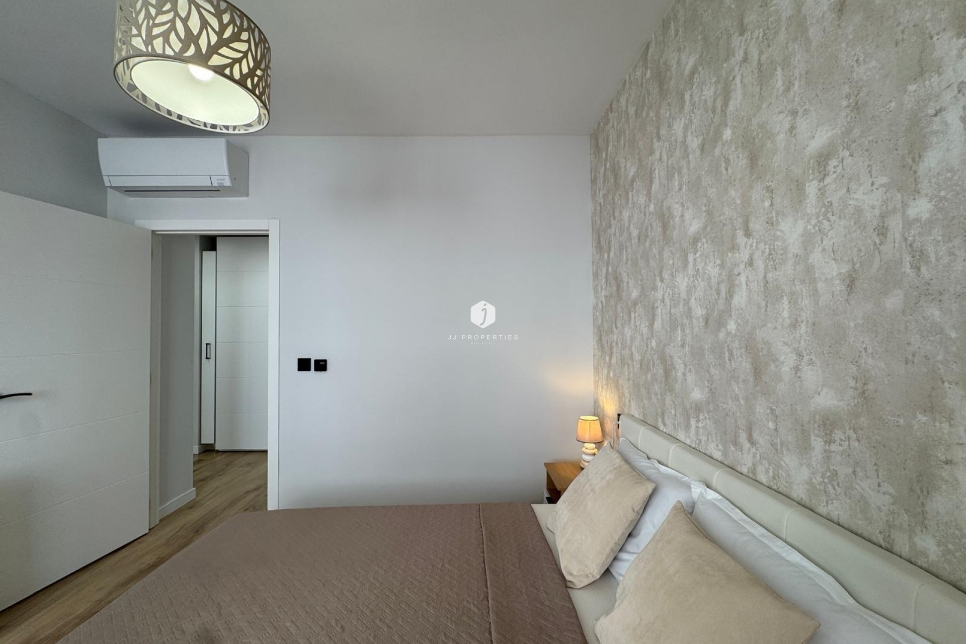 D'occasion - Appartement -
Torrevieja - Playa del Cura