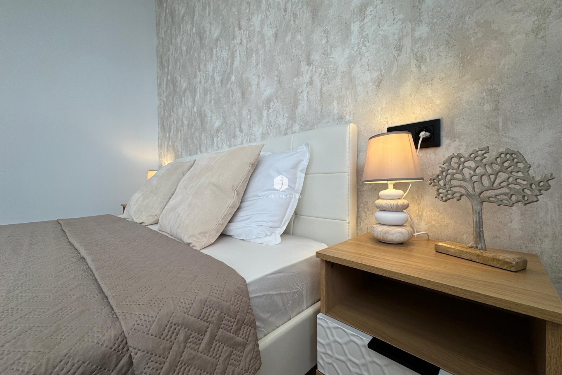 D'occasion - Appartement -
Torrevieja - Playa del Cura