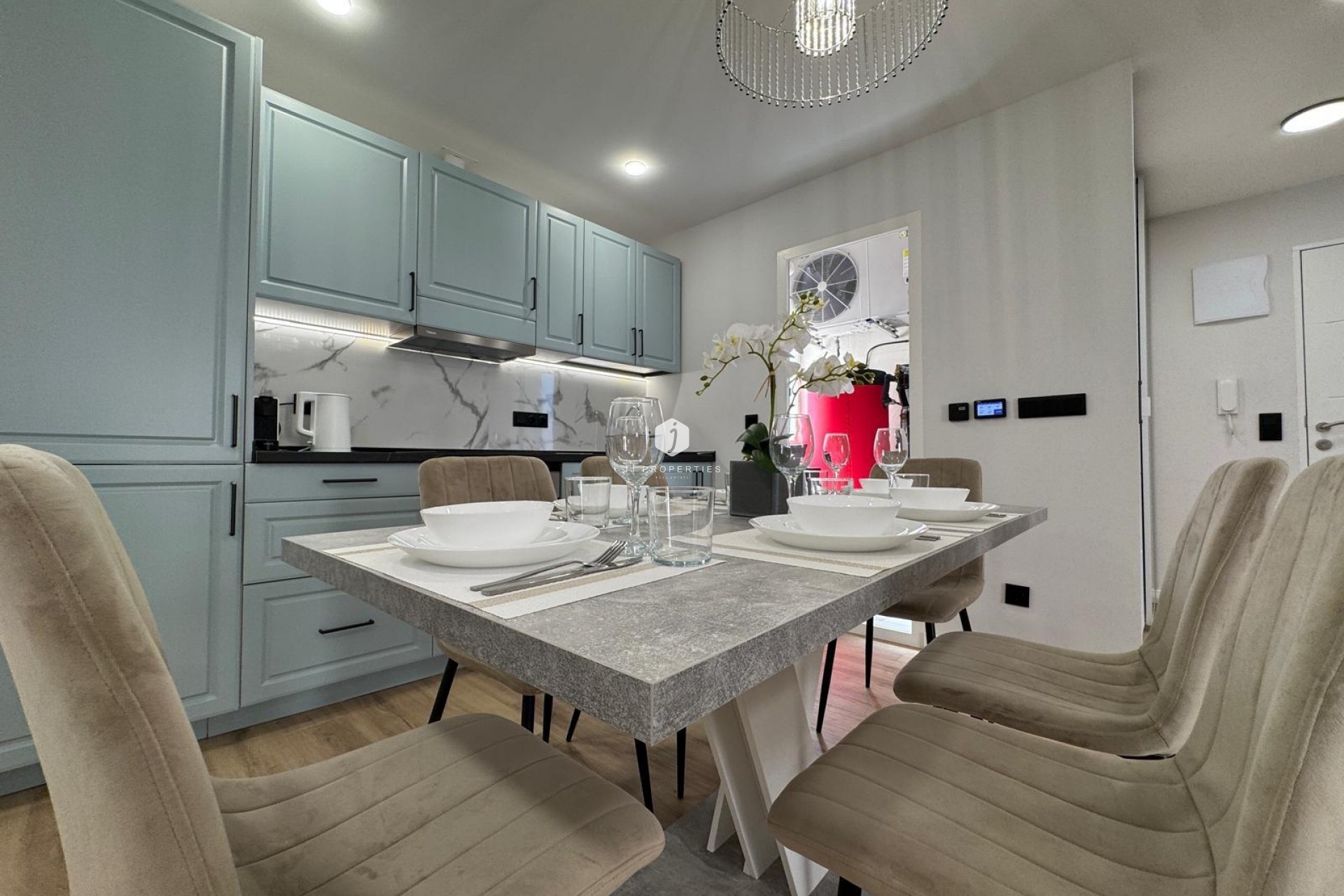 D'occasion - Appartement -
Torrevieja - Playa del Cura