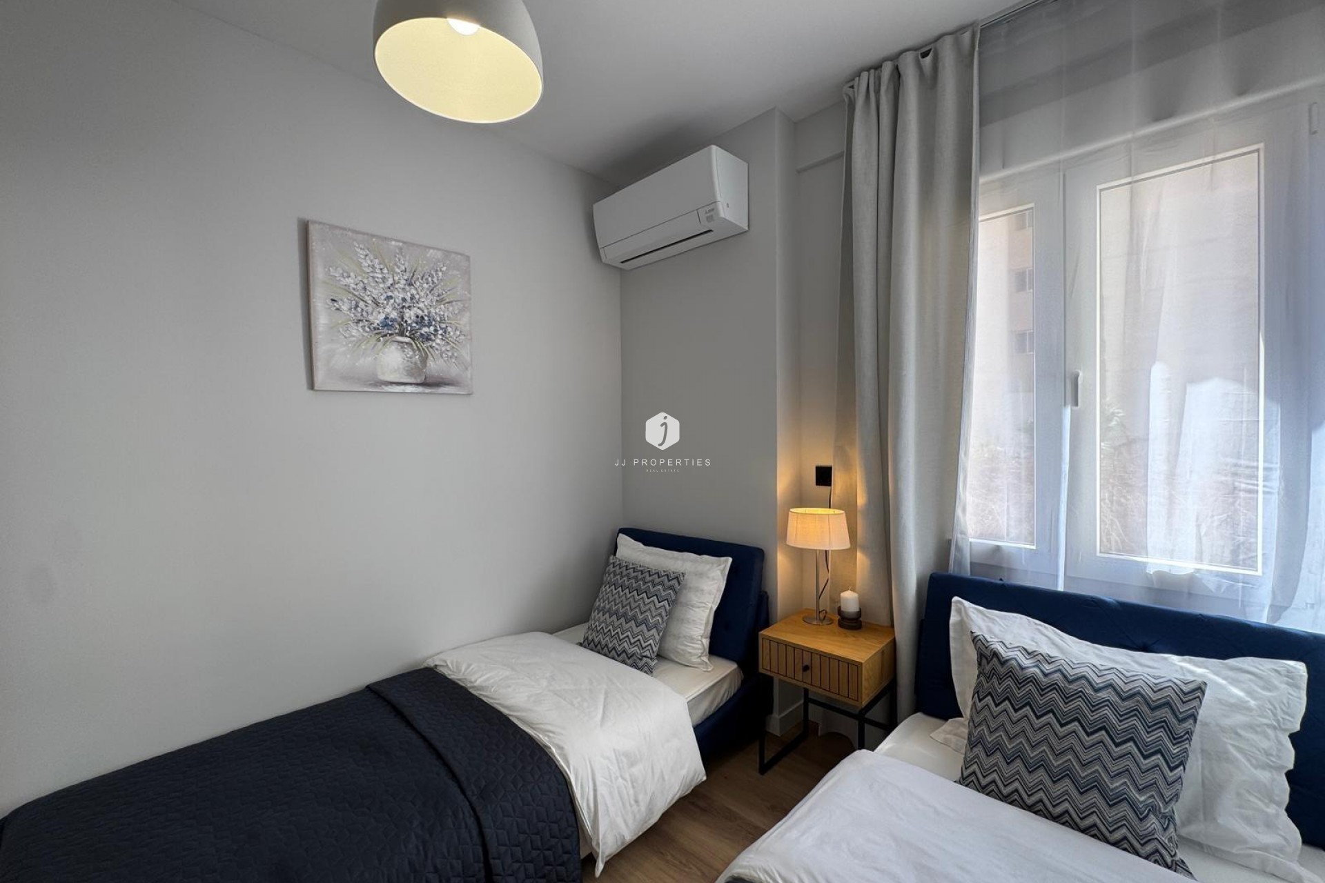 D'occasion - Appartement -
Torrevieja - Playa del Cura
