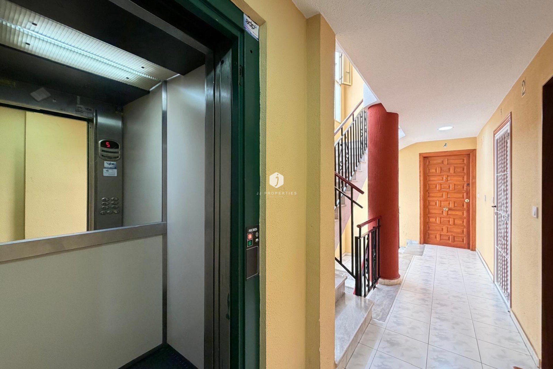 D'occasion - Appartement -
Torrevieja - Playa del Cura