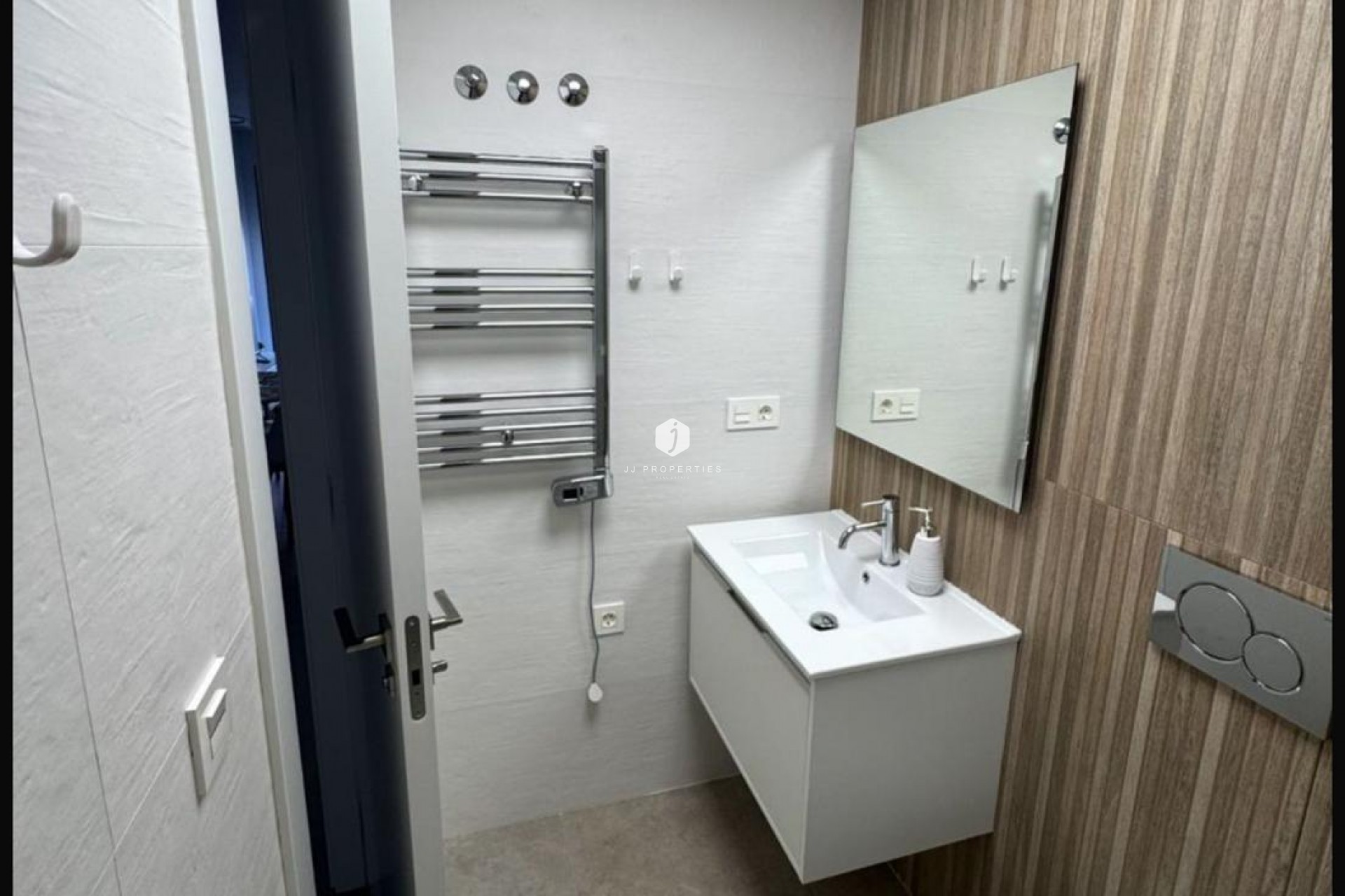D'occasion - Appartement -
Torrevieja - Playa del Cura
