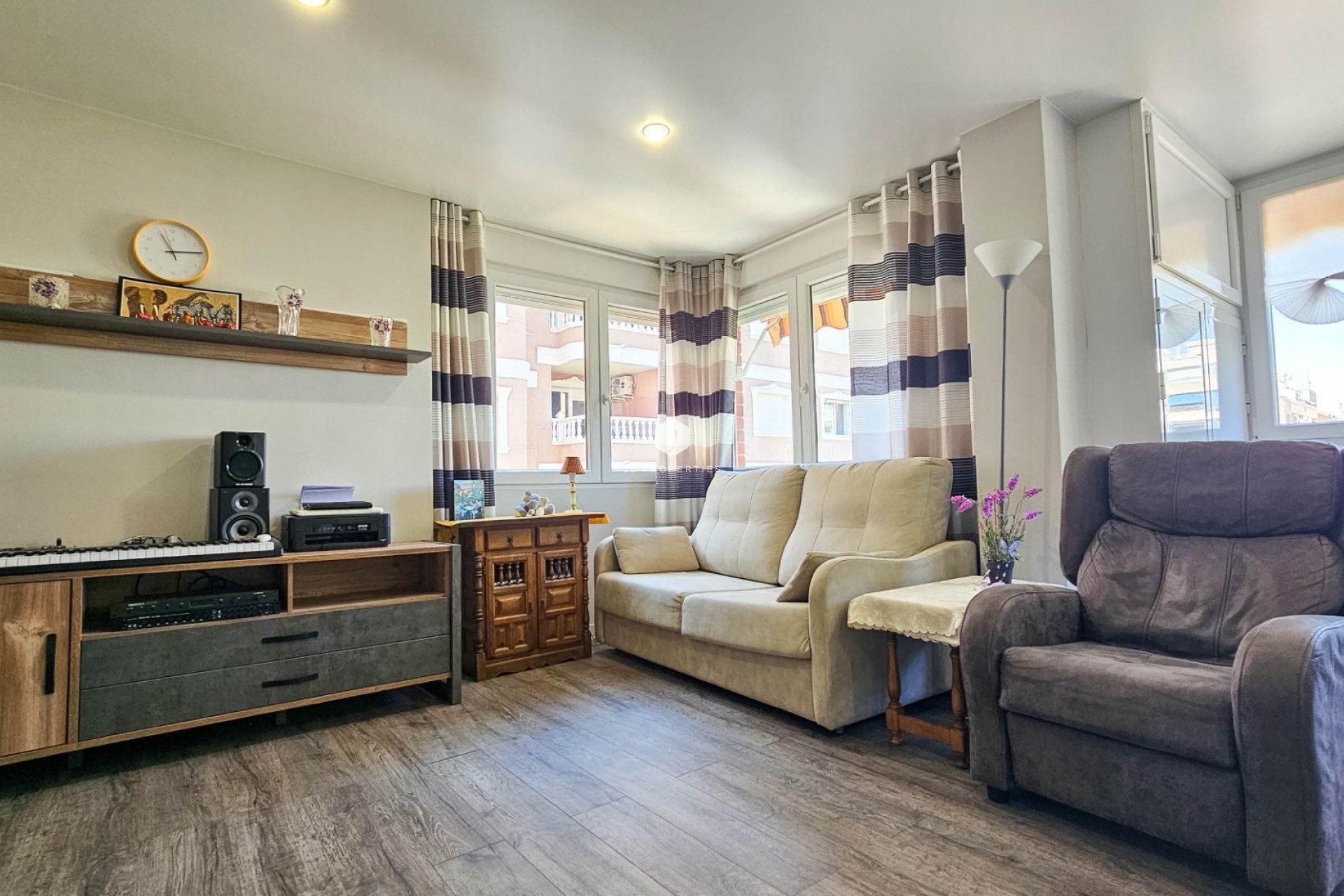 D'occasion - Appartement -
Torrevieja - Playa del Cura
