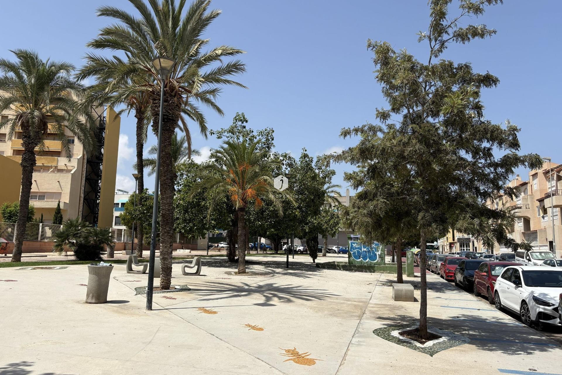 D'occasion - Appartement -
Torrevieja - Playa del Cura