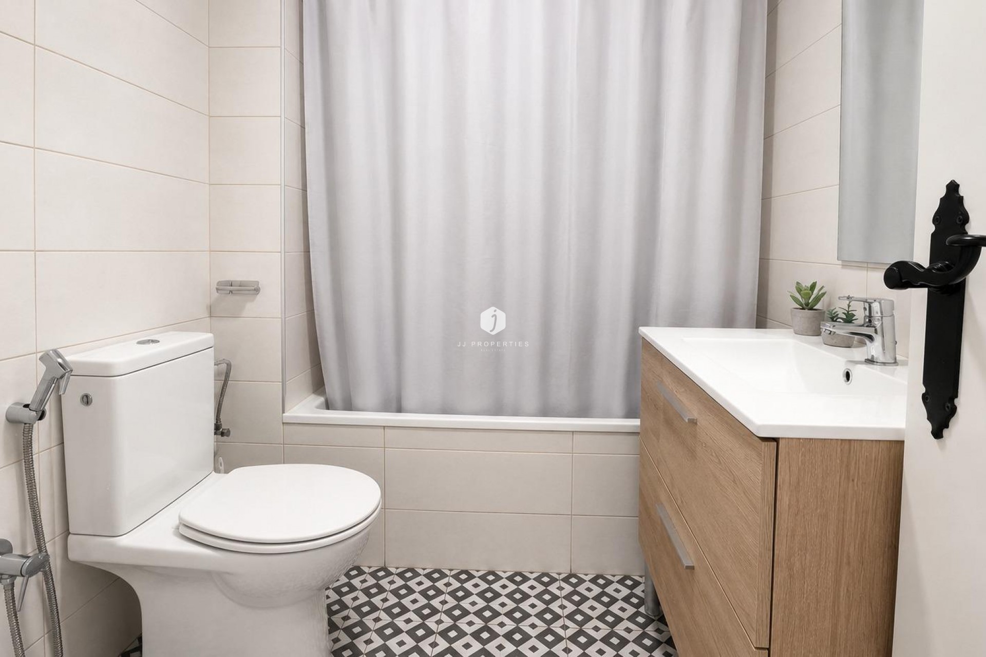 D'occasion - Appartement -
Torrevieja - Playa del Cura