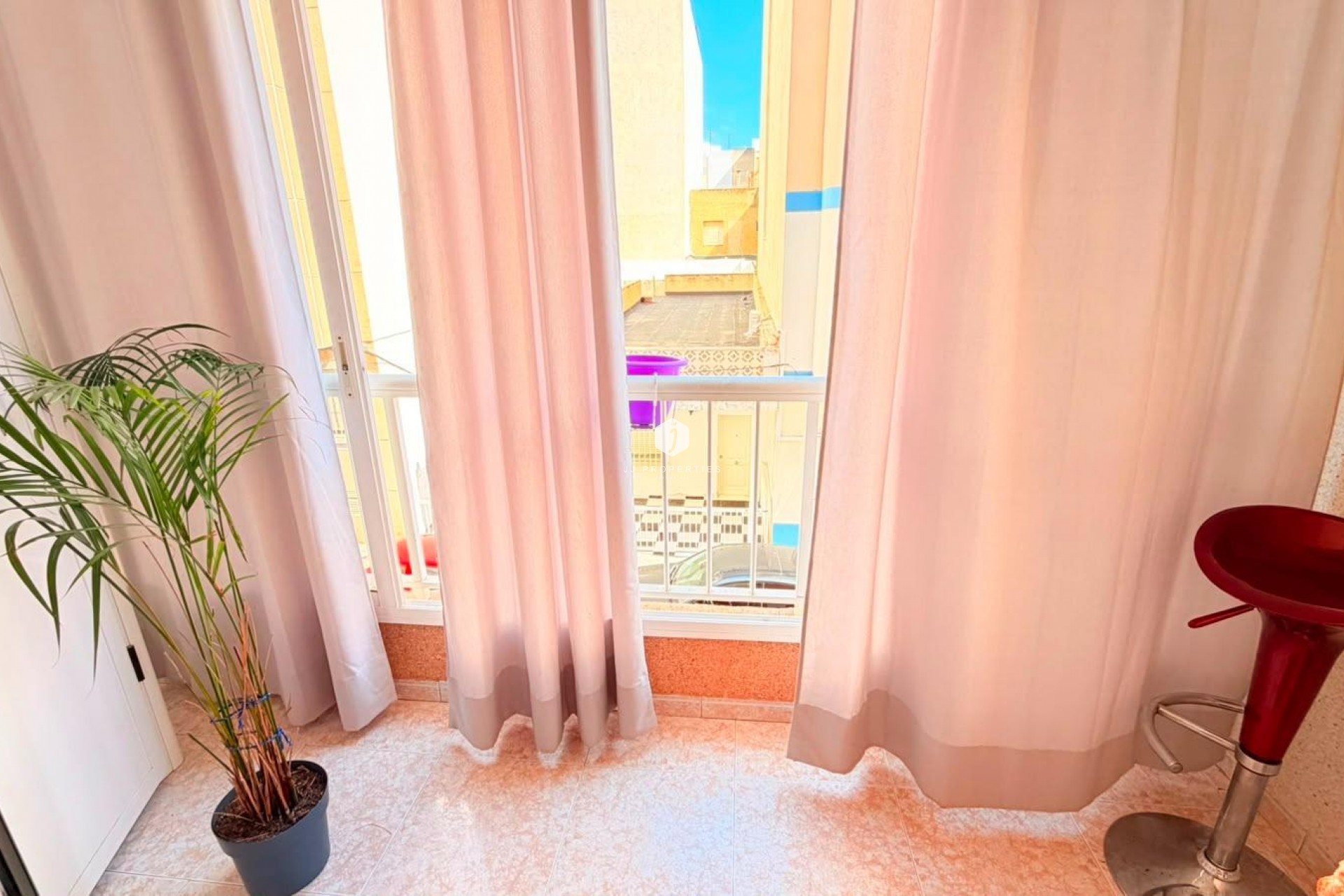 D'occasion - Appartement -
Torrevieja - Playa del Cura
