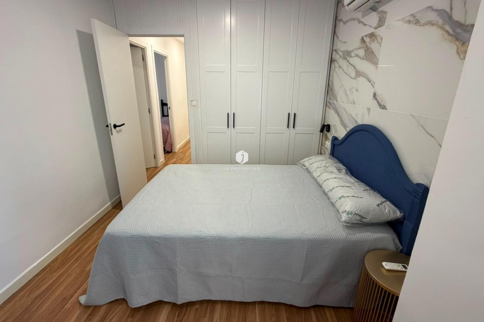 D'occasion - Appartement -
Torrevieja - Playa del Cura