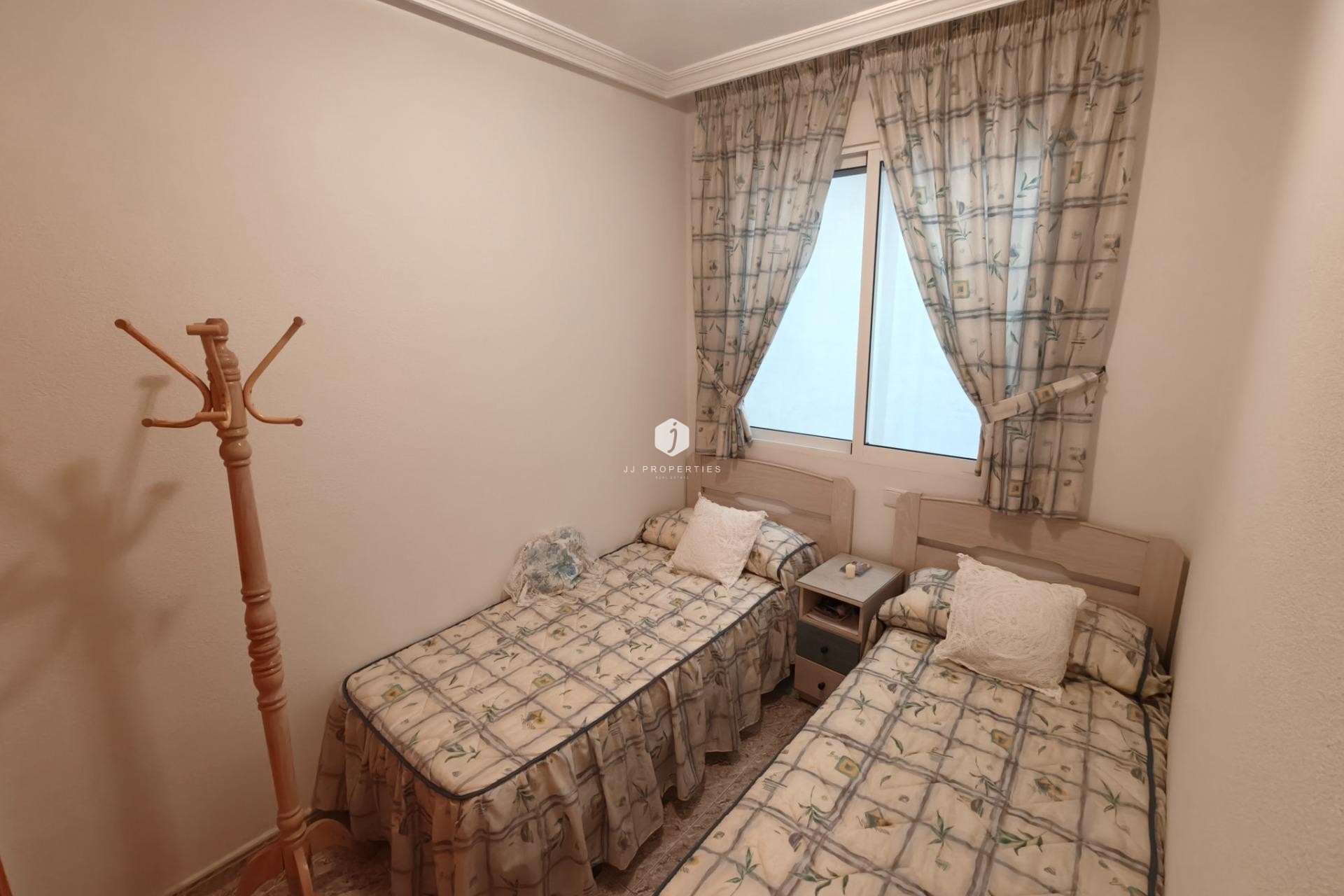 D'occasion - Appartement -
Torrevieja - Playa del Cura