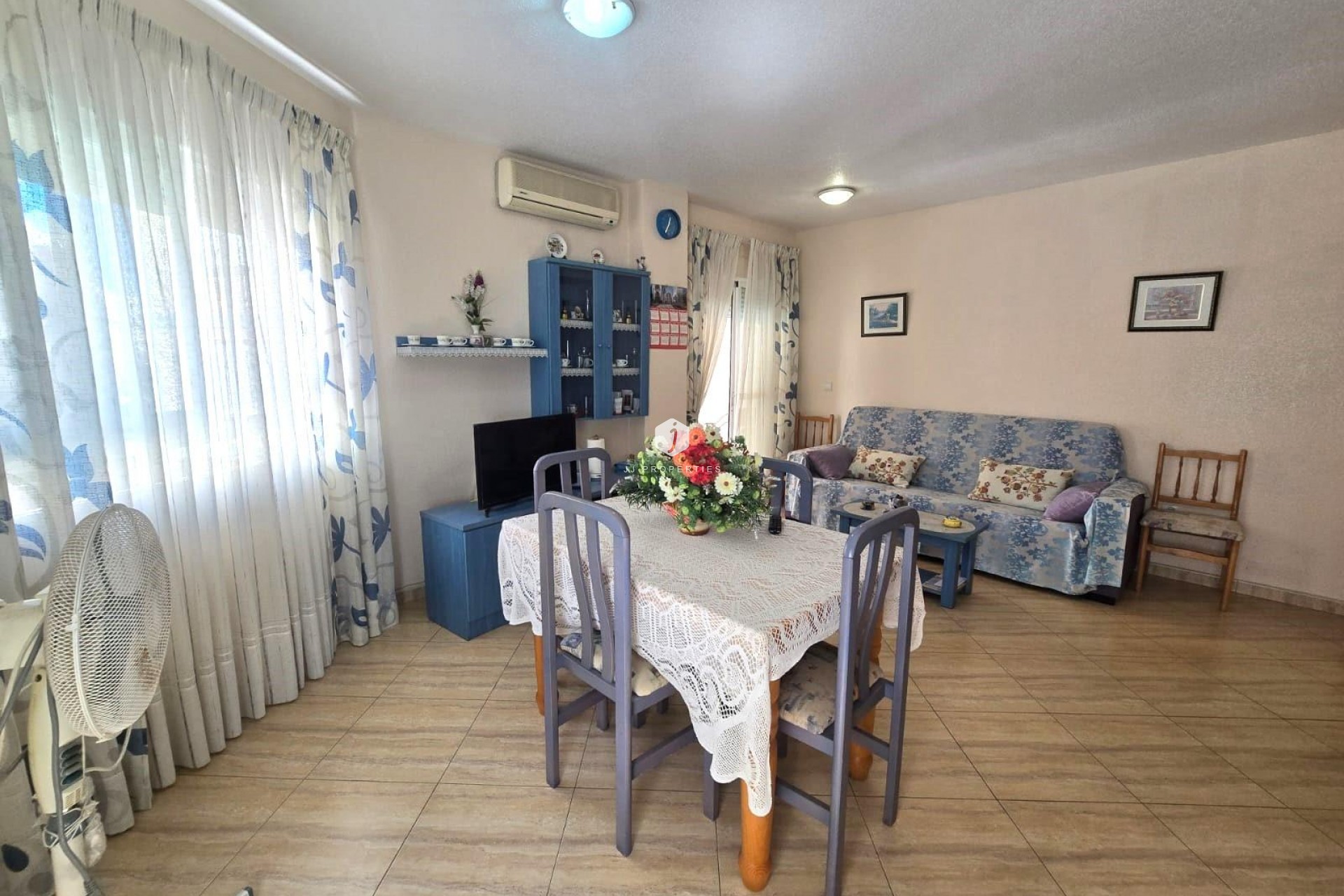 D'occasion - Appartement -
Torrevieja - Playa del Cura