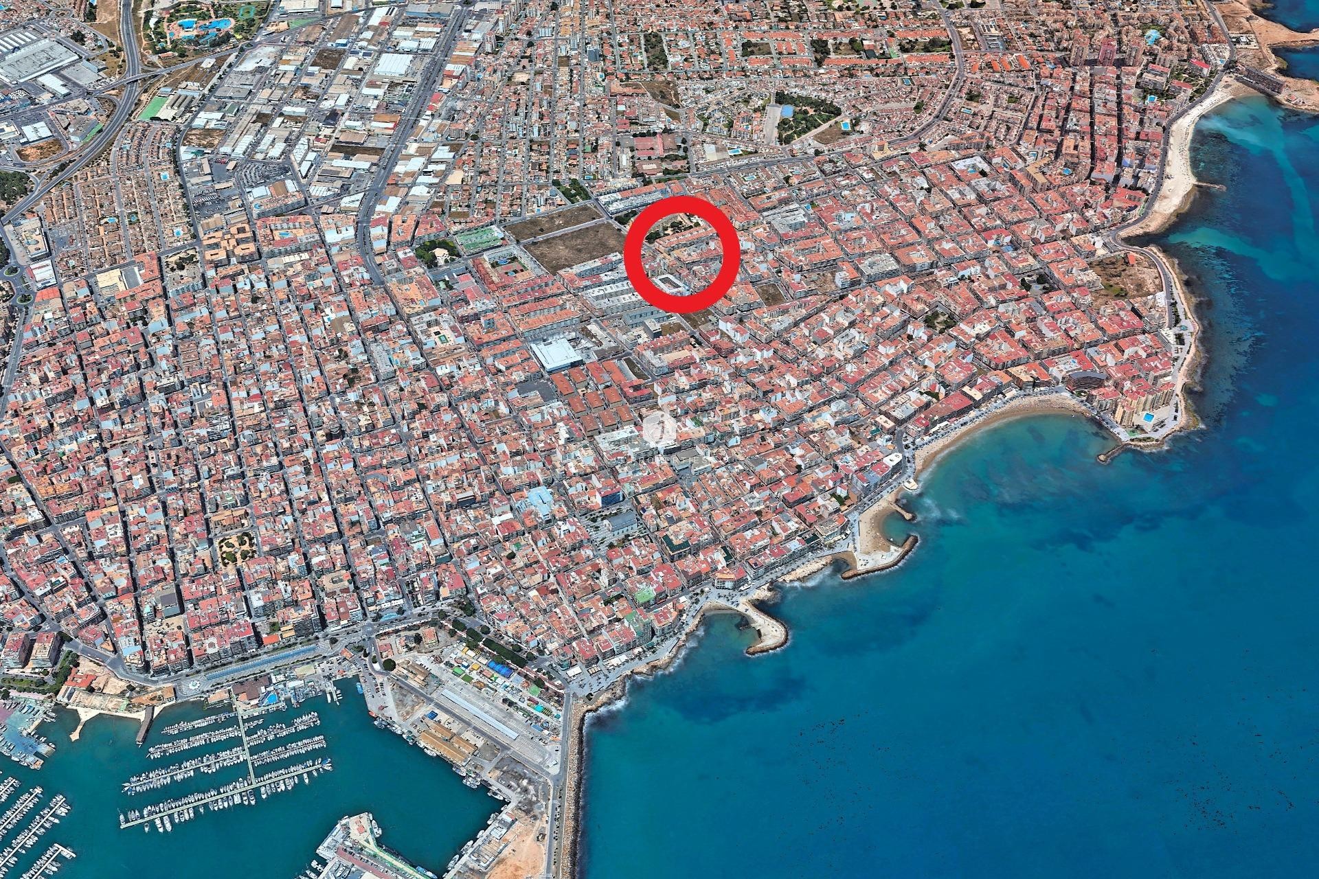 D'occasion - Appartement -
Torrevieja - Playa del Cura