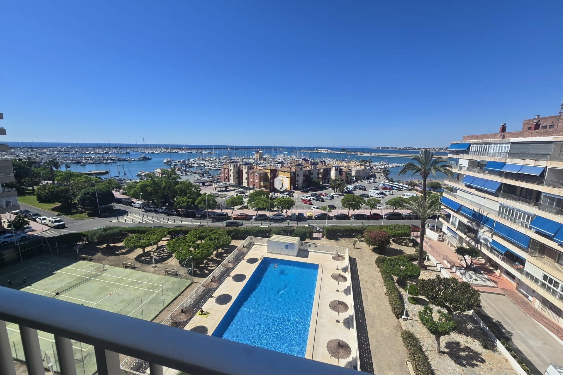 D'occasion - Appartement -
Torrevieja - Puerto Deportivo Marina Salinas