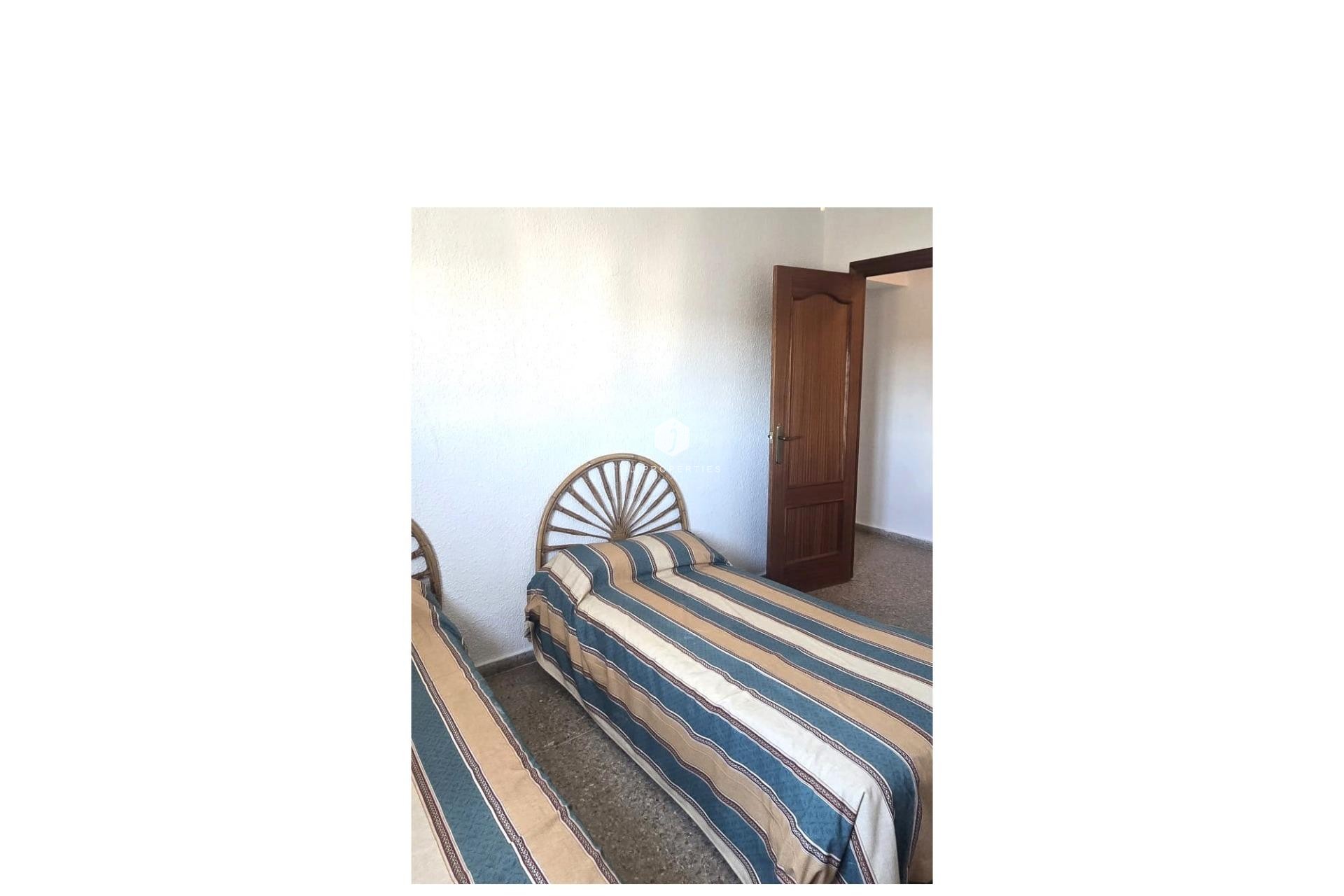 D'occasion - Appartement -
Torrevieja - Puerto Deportivo Marina Salinas