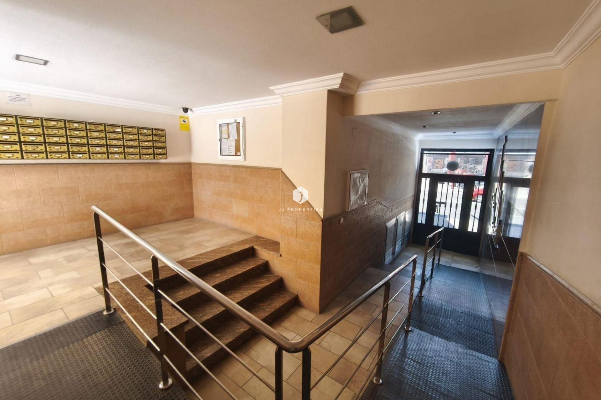 D'occasion - Appartement -
Torrevieja - Puerto Deportivo