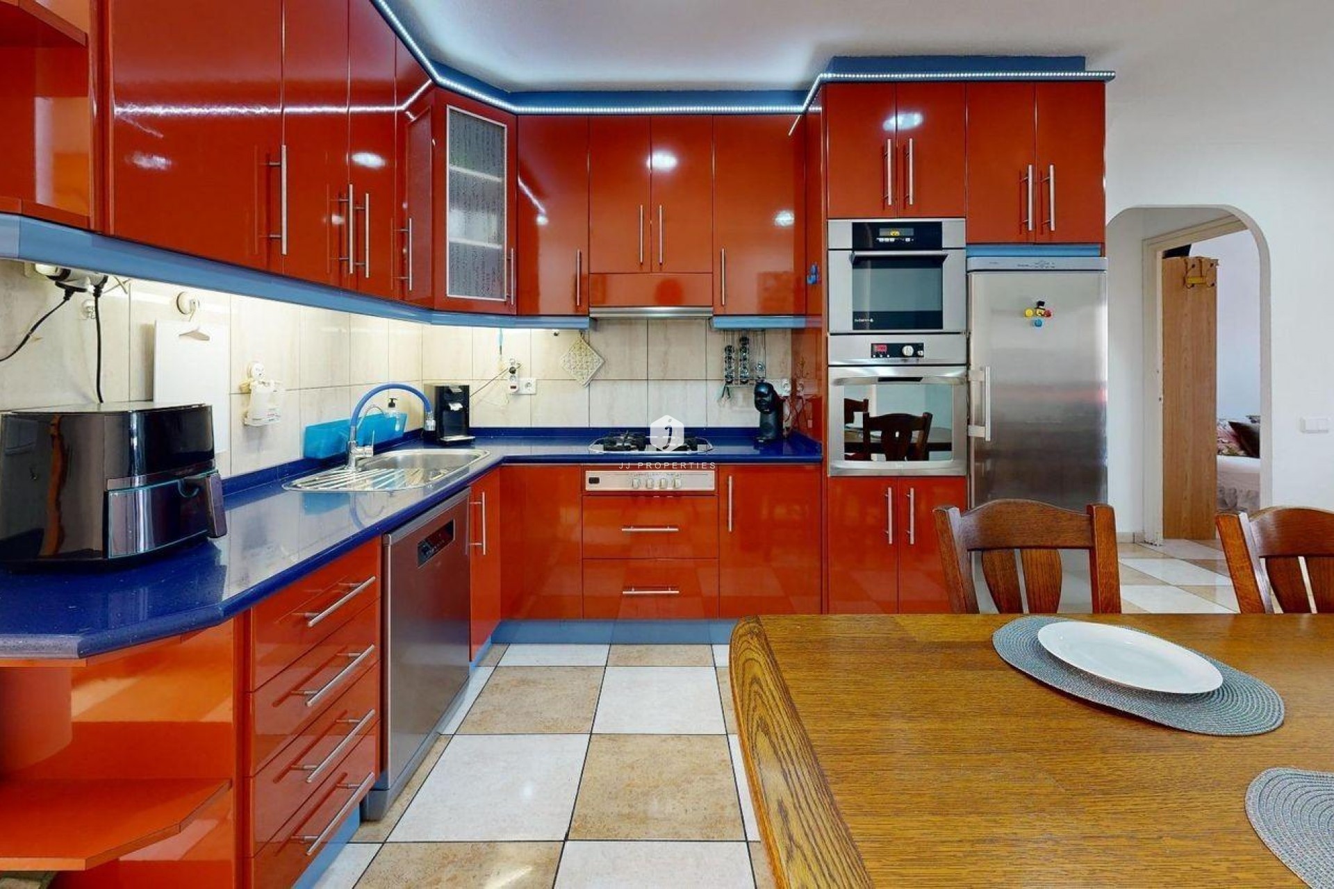 D'occasion - Appartement -
Torrevieja - Puerto Deportivo