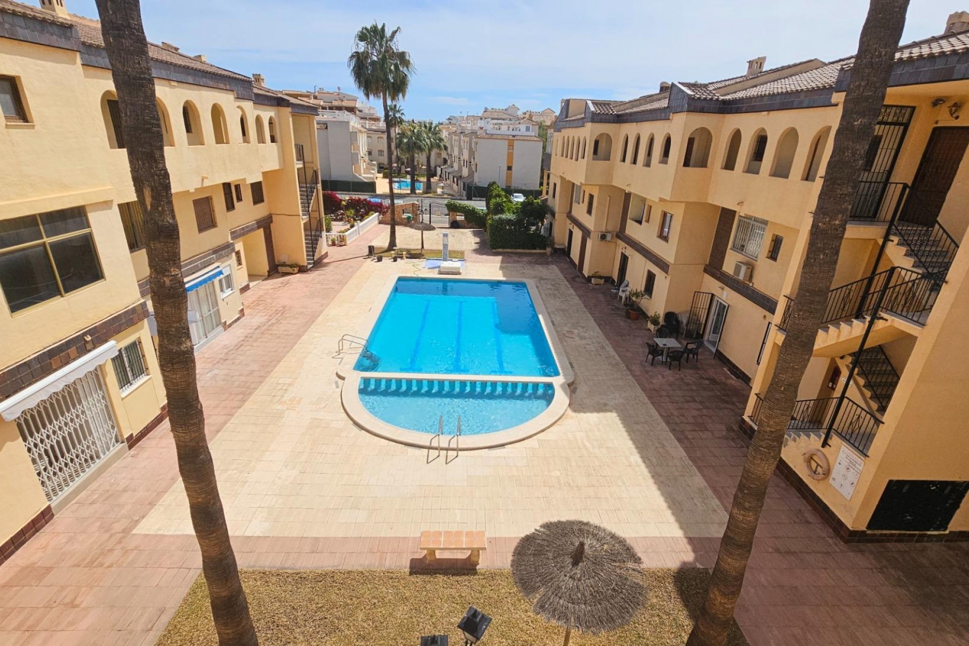 D'occasion - Appartement -
Torrevieja - Punta prima