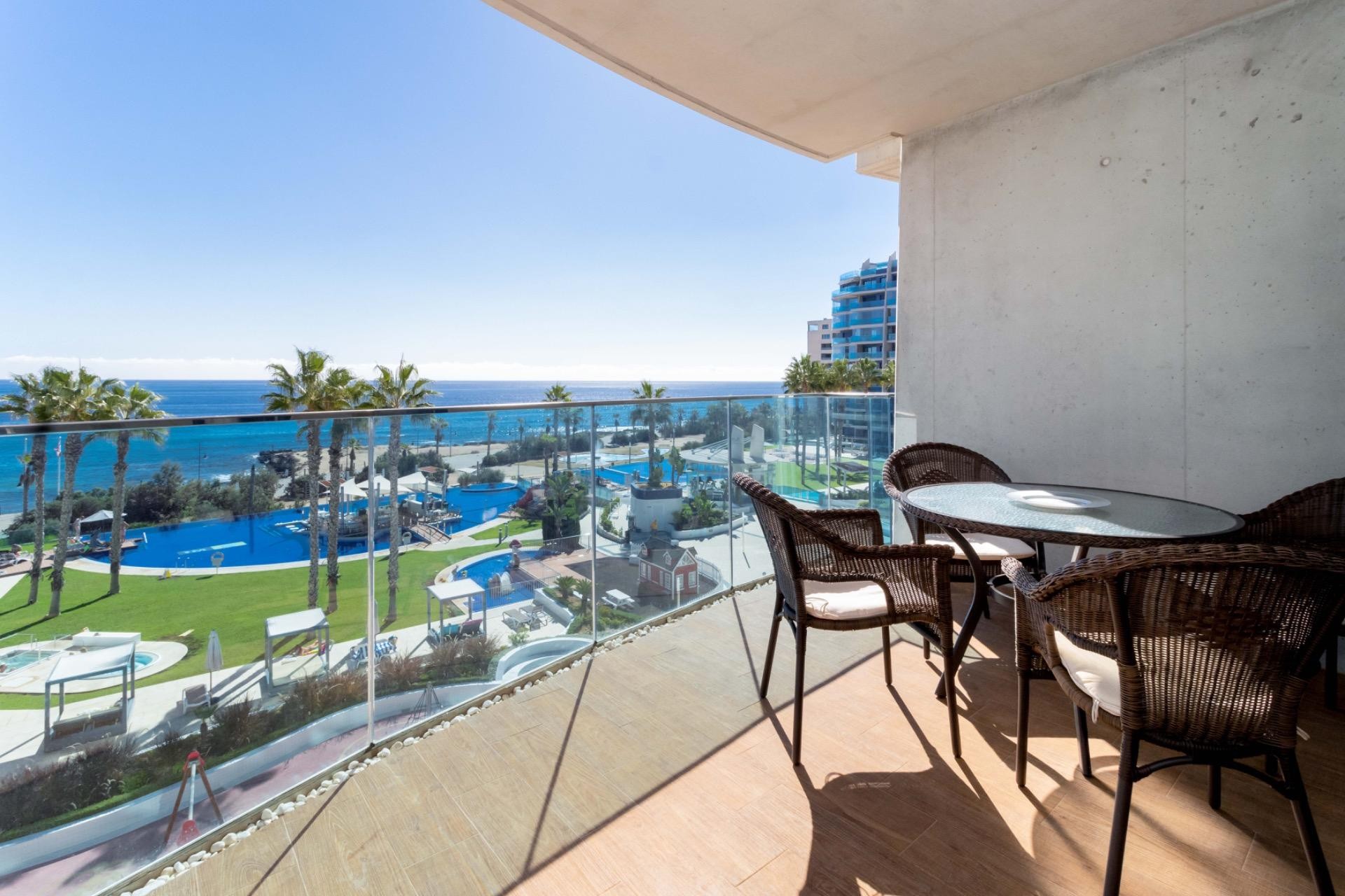 D'occasion - Appartement -
Torrevieja - Punta prima