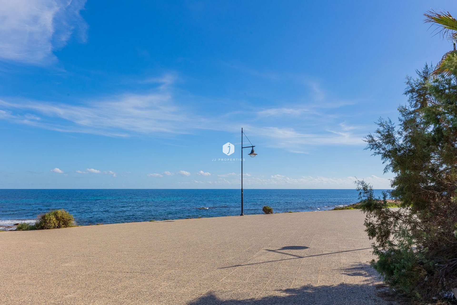 D'occasion - Appartement -
Torrevieja - Punta prima