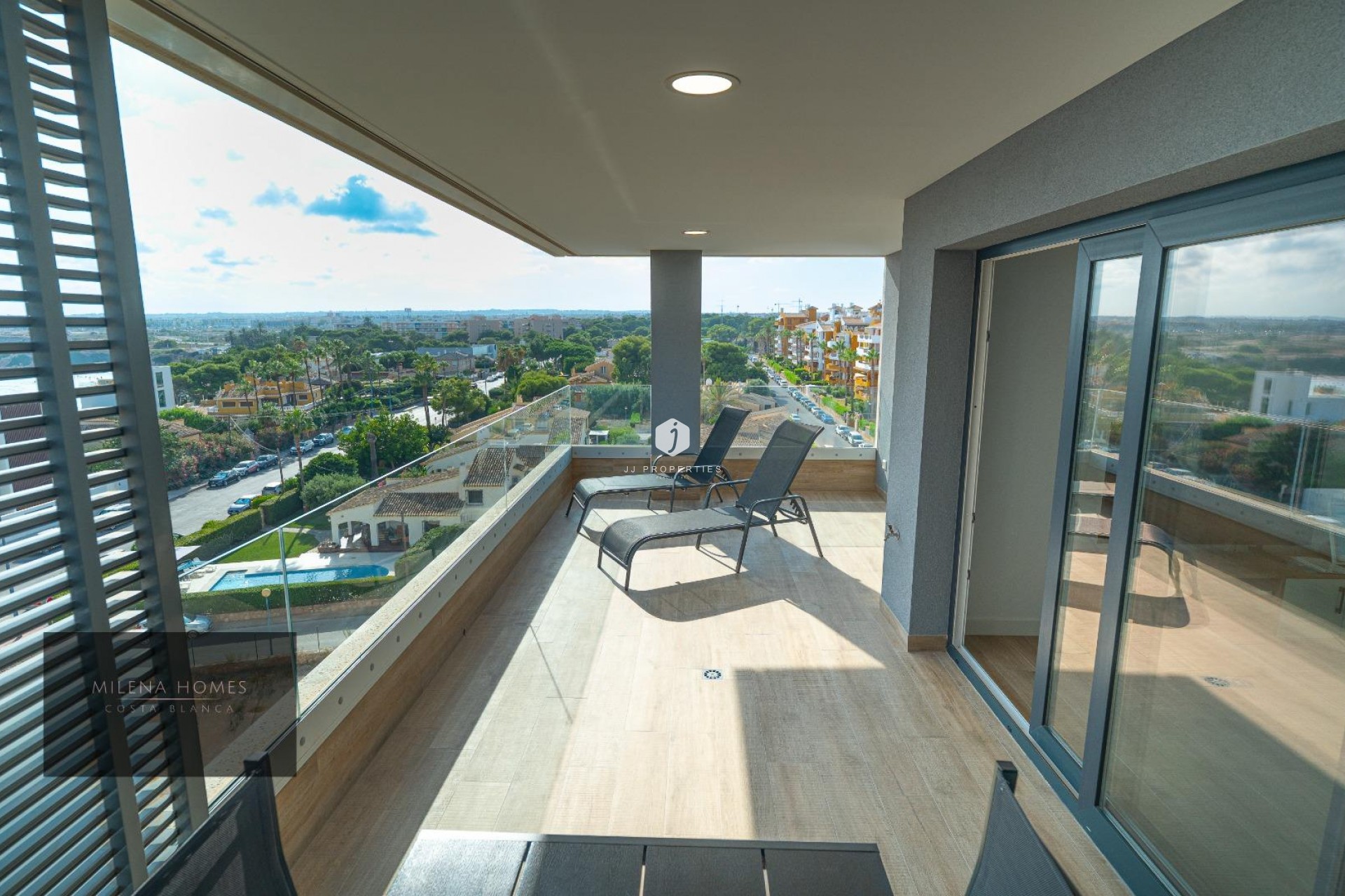 D'occasion - Appartement -
Torrevieja - Punta prima