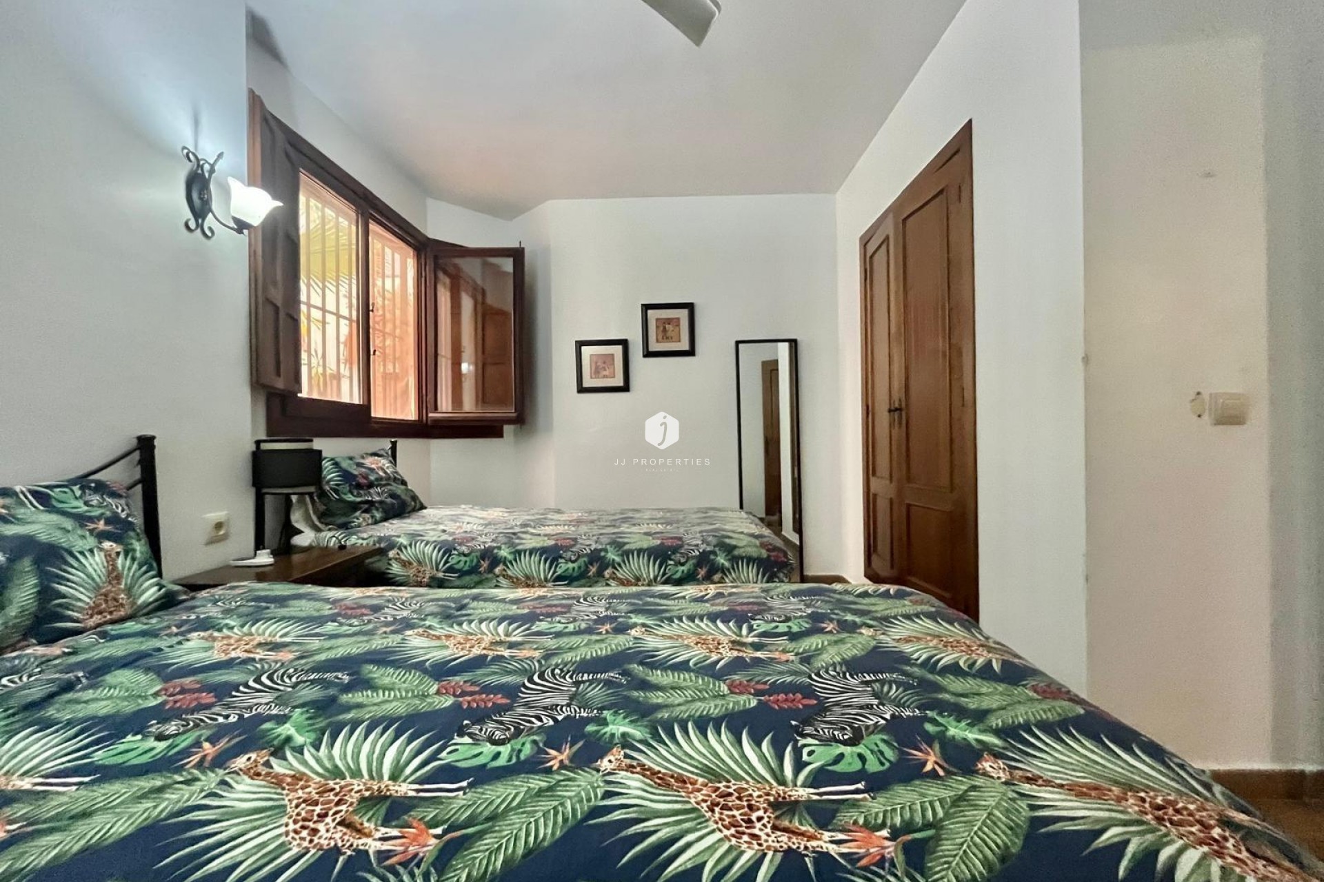 D'occasion - Appartement -
Torrevieja - Punta prima