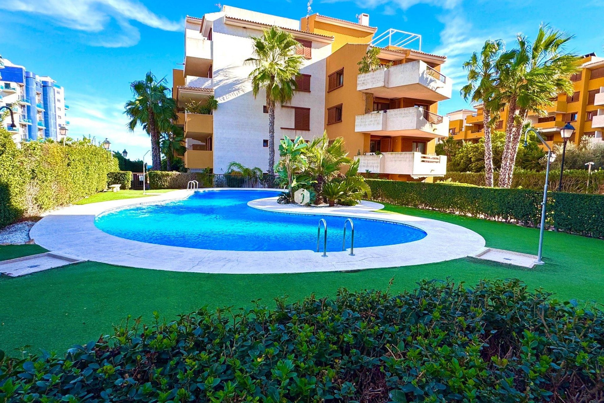 D'occasion - Appartement -
Torrevieja - Punta prima
