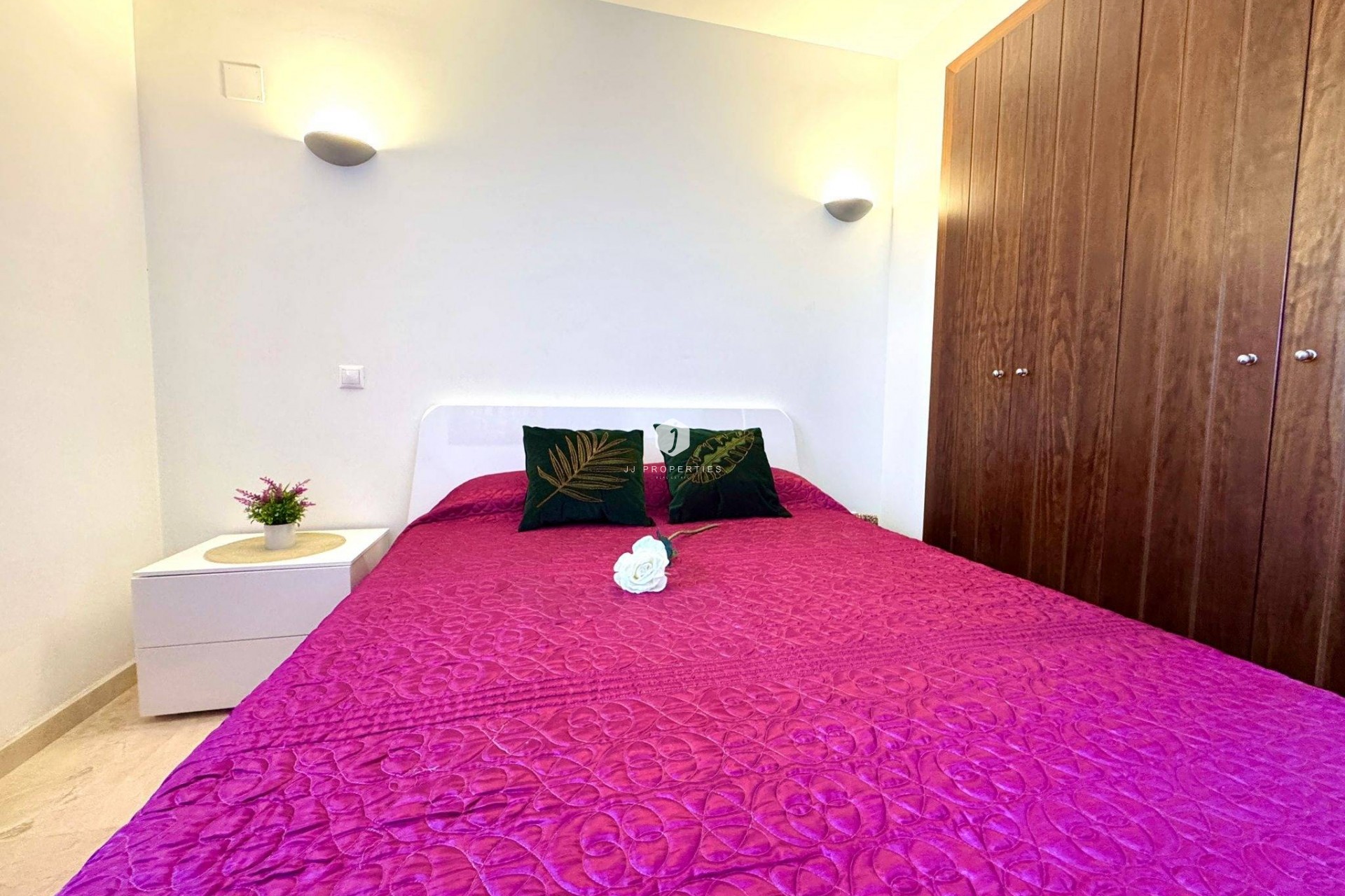 D'occasion - Appartement -
Torrevieja - Punta prima