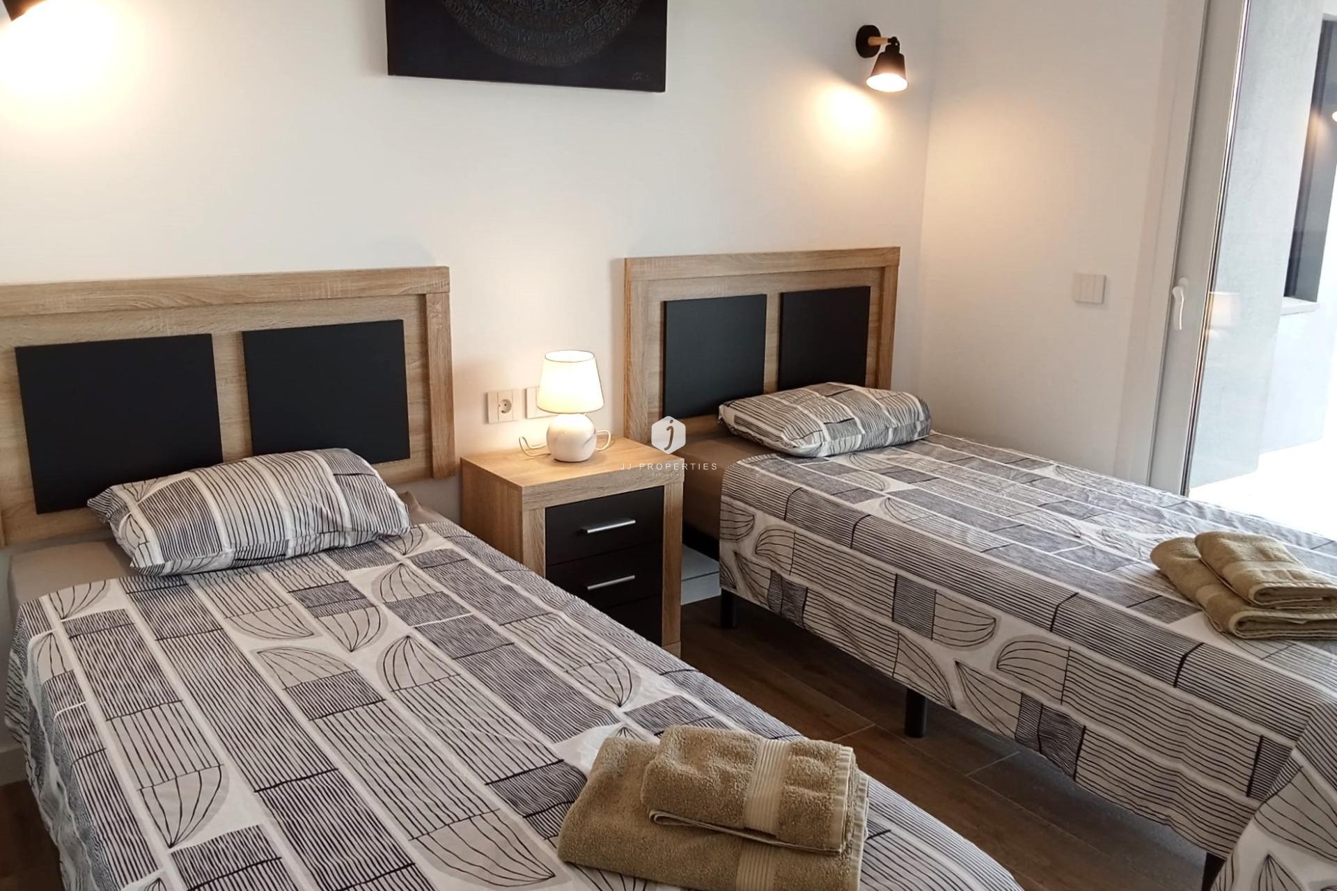 D'occasion - Appartement -
Torrevieja - Punta prima