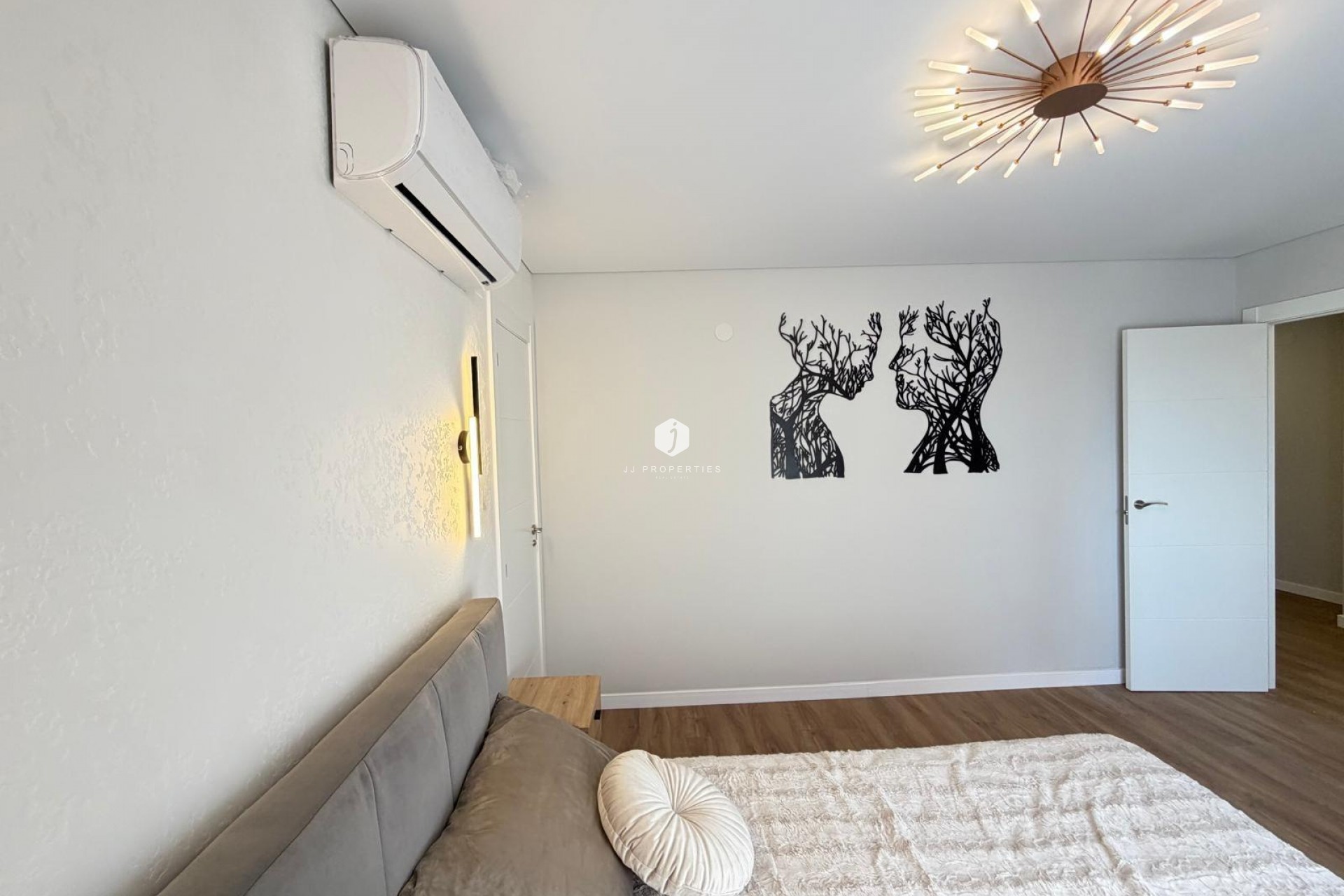 D'occasion - Appartement -
Torrevieja - Punta prima