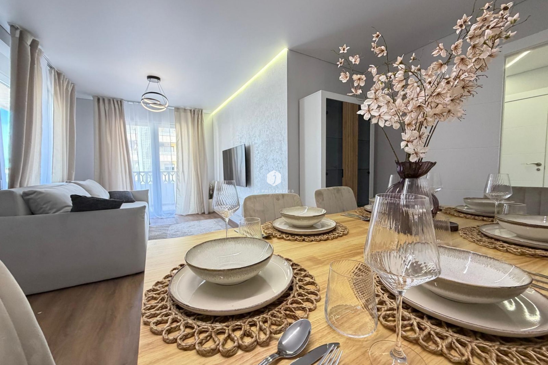 D'occasion - Appartement -
Torrevieja - Punta prima