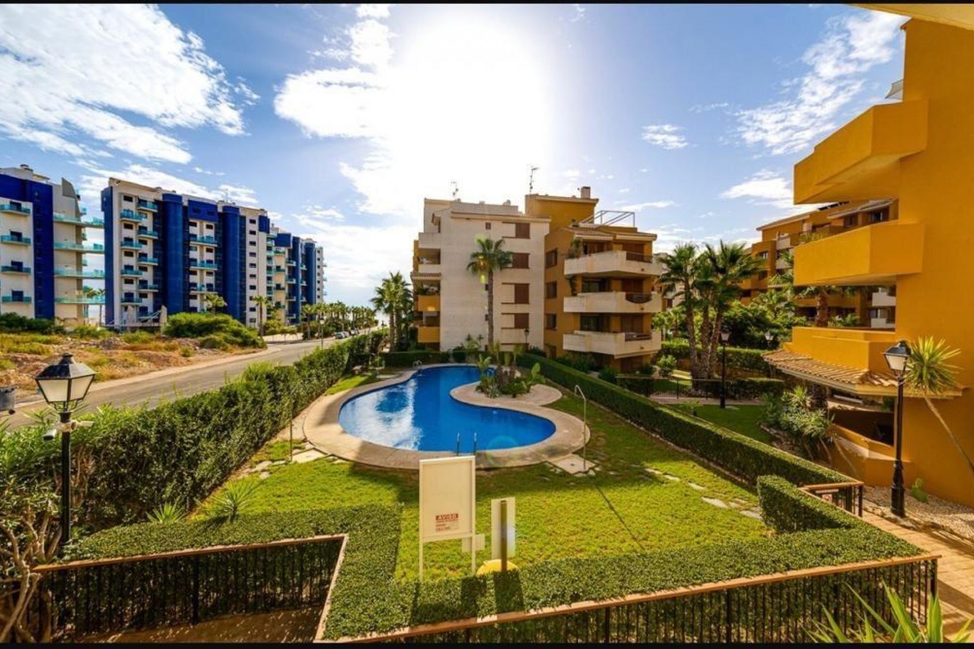 D'occasion - Appartement -
Torrevieja - Punta prima