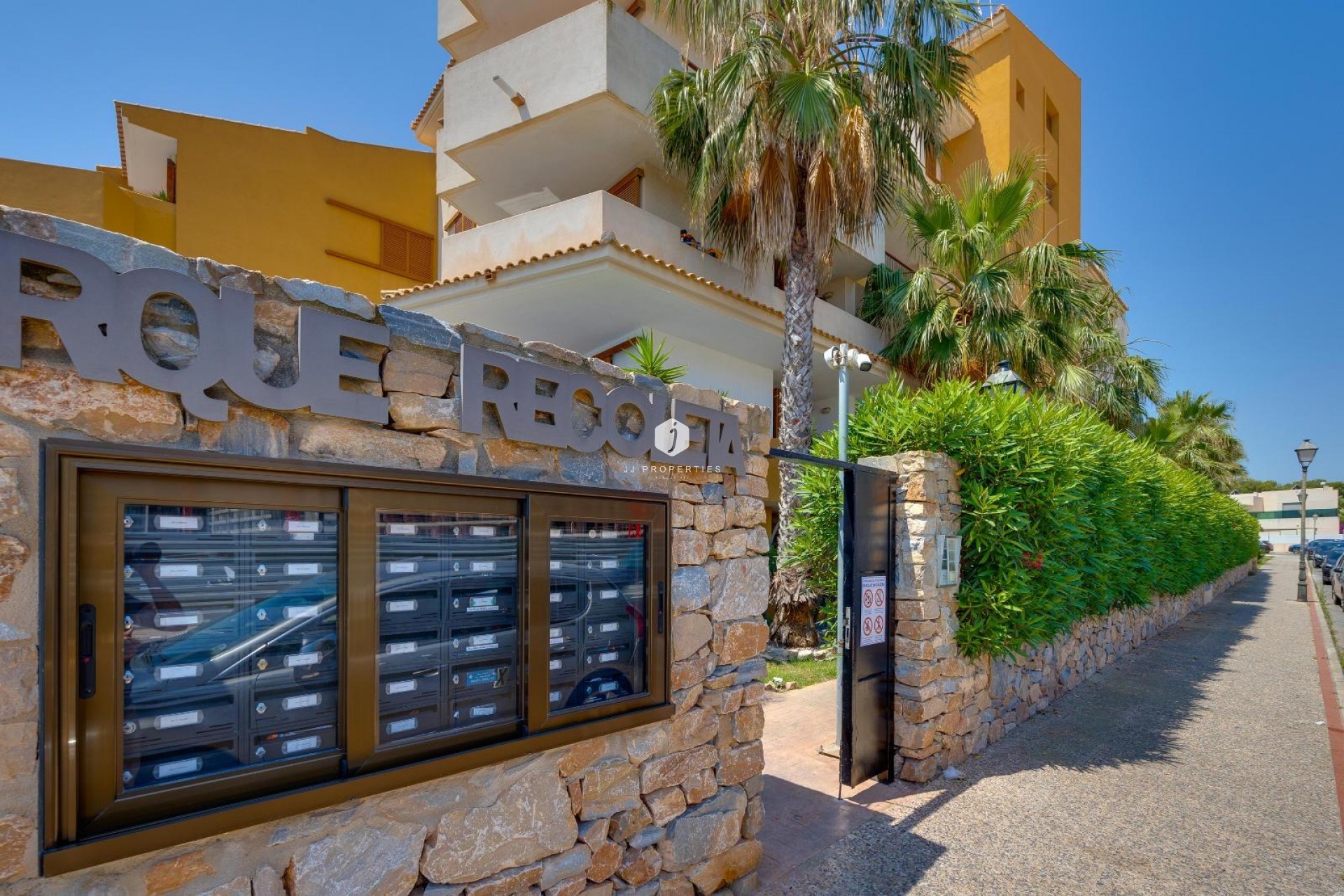 D'occasion - Appartement -
Torrevieja - Punta prima