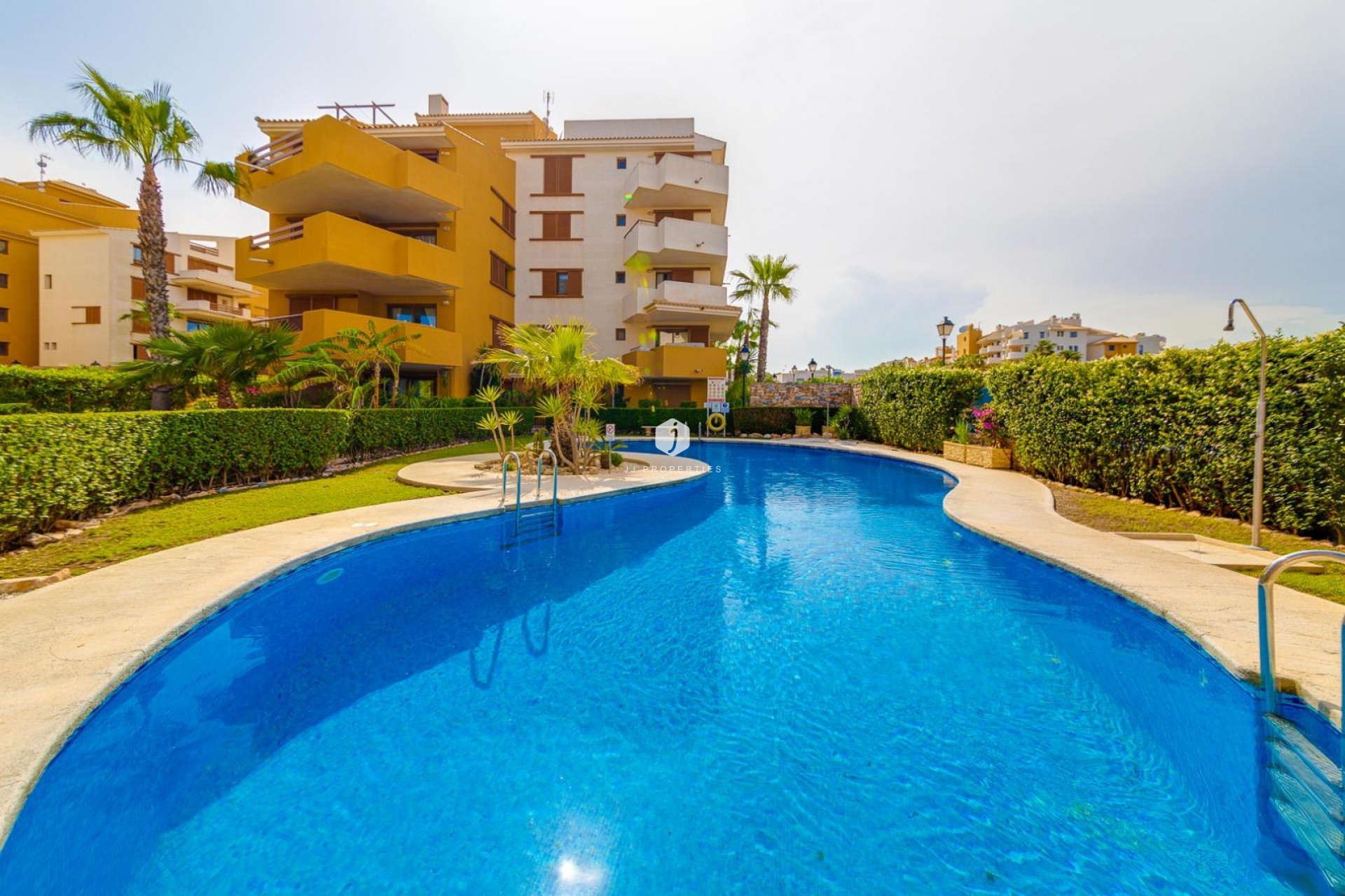 D'occasion - Appartement -
Torrevieja - Punta prima