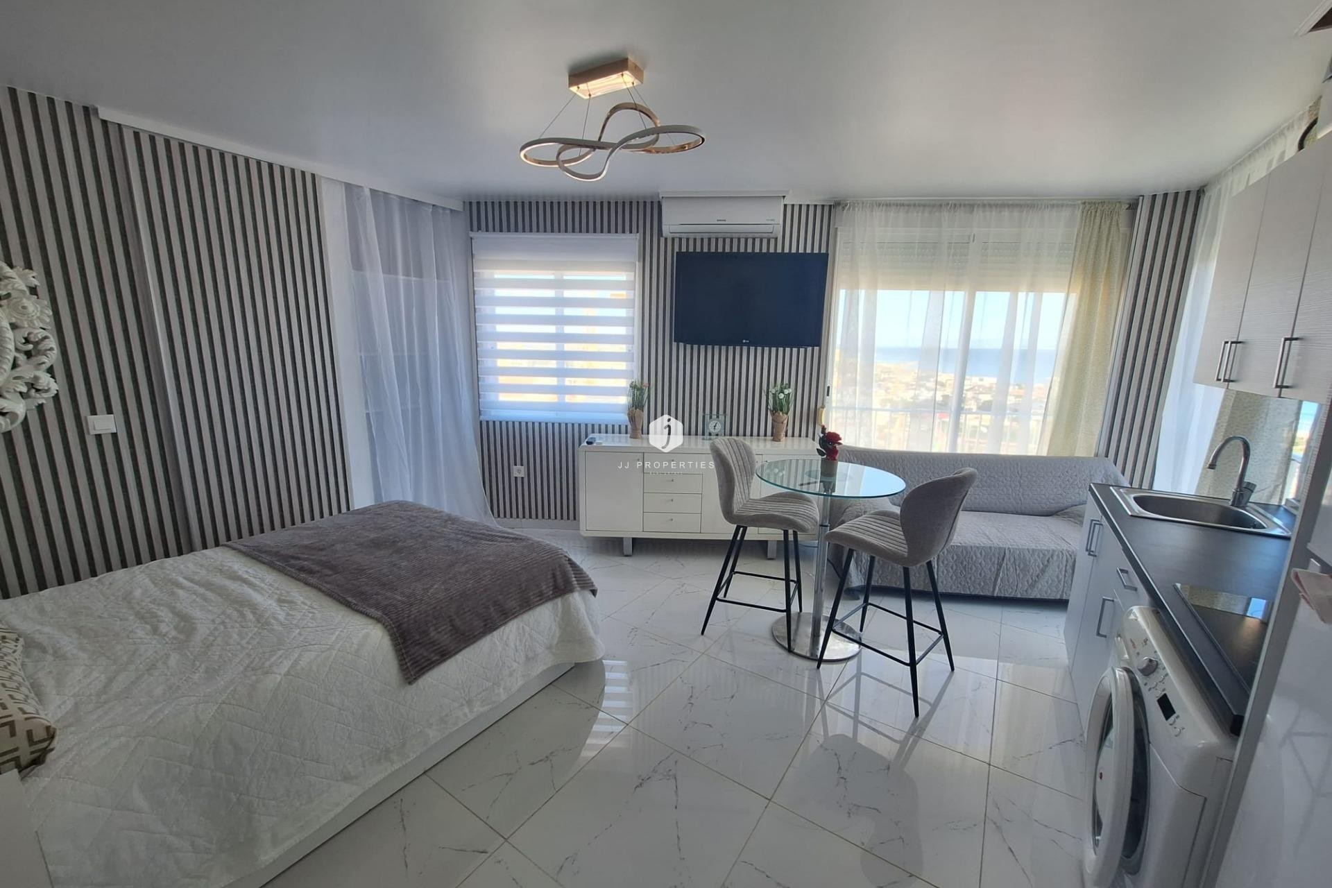 D'occasion - Appartement -
Torrevieja - Torrejón