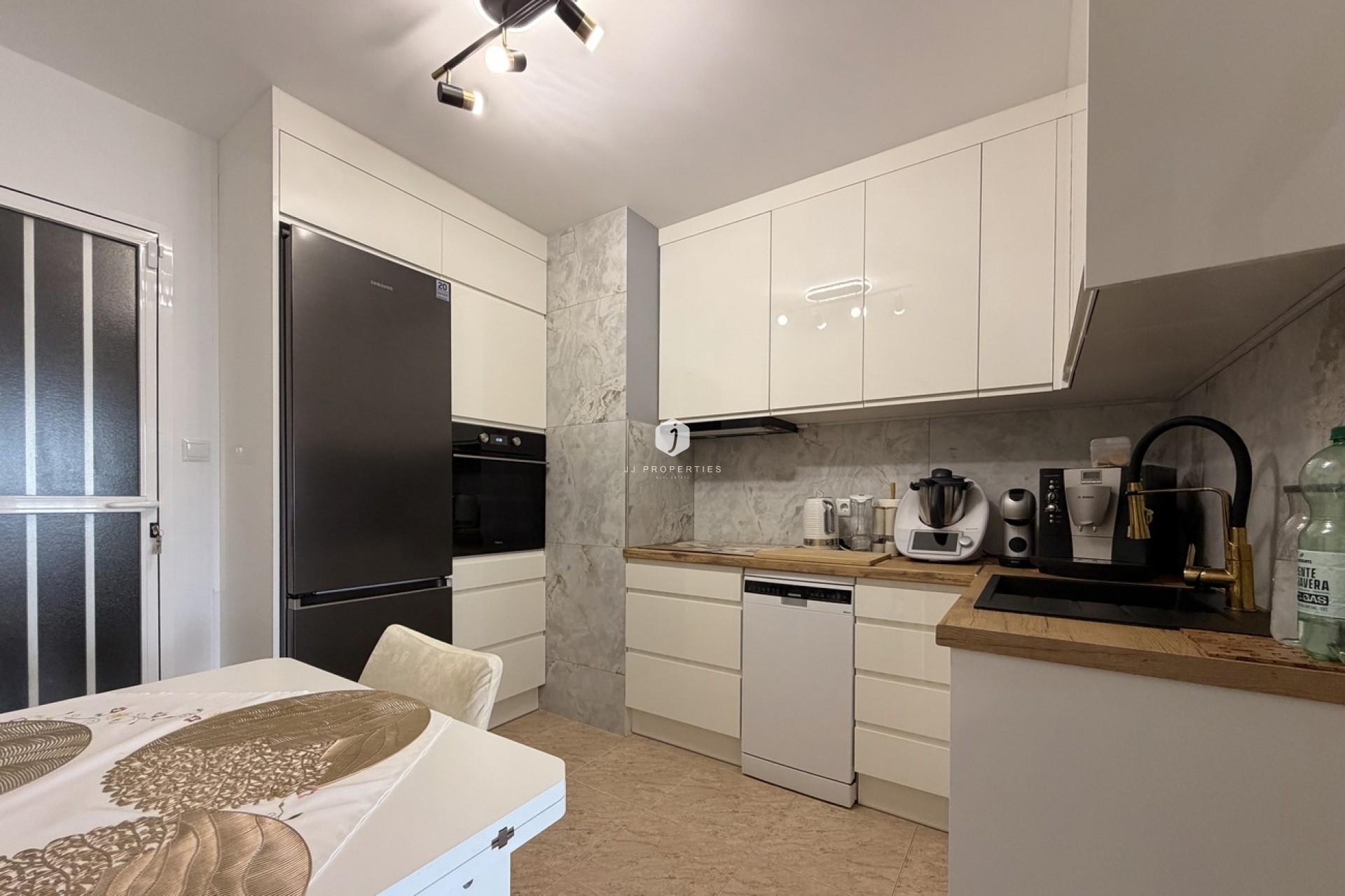 D'occasion - Appartement -
Torrevieja - Urb. Calas Blancas III